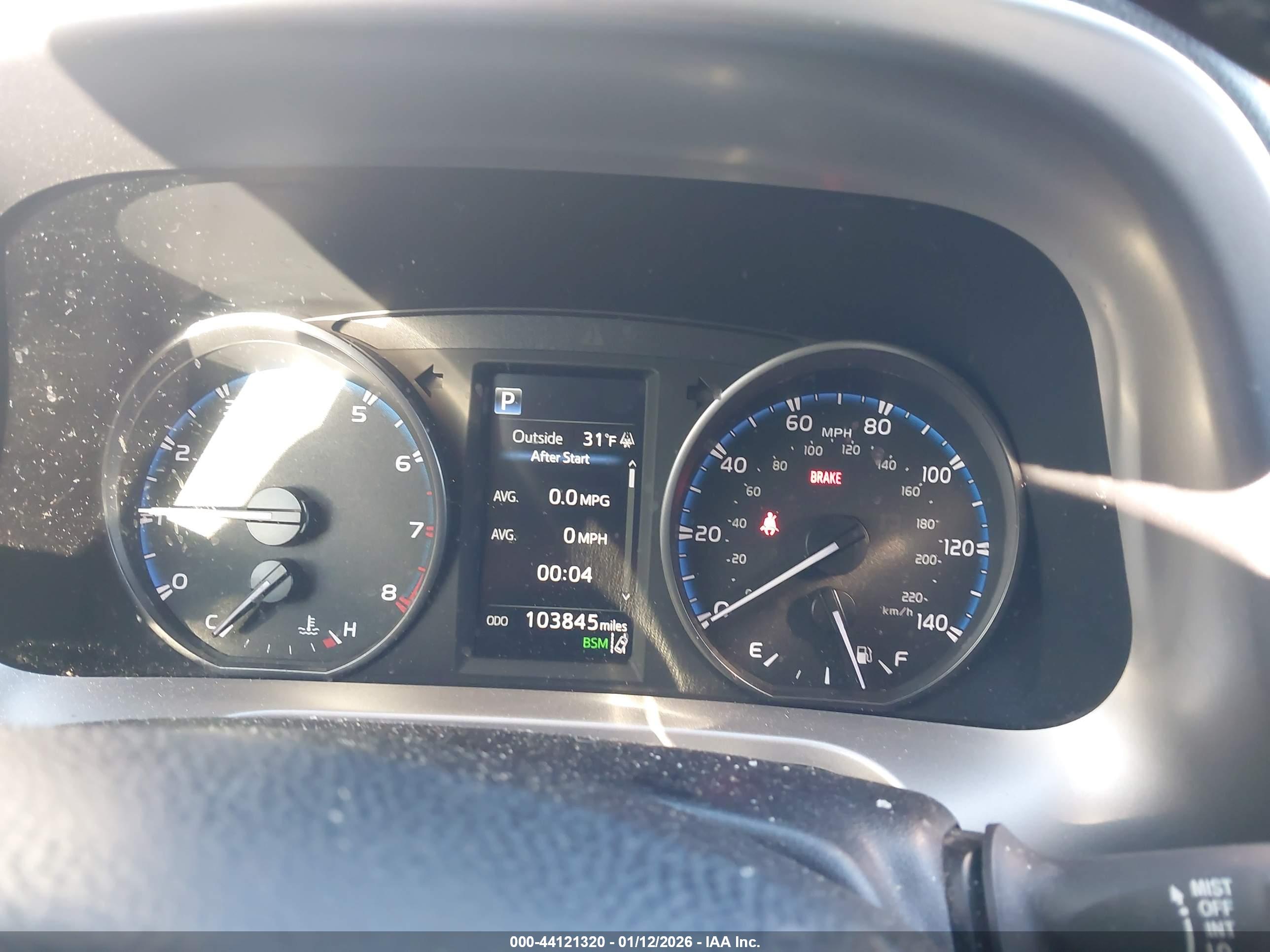TOYOTA RAV4 image 7