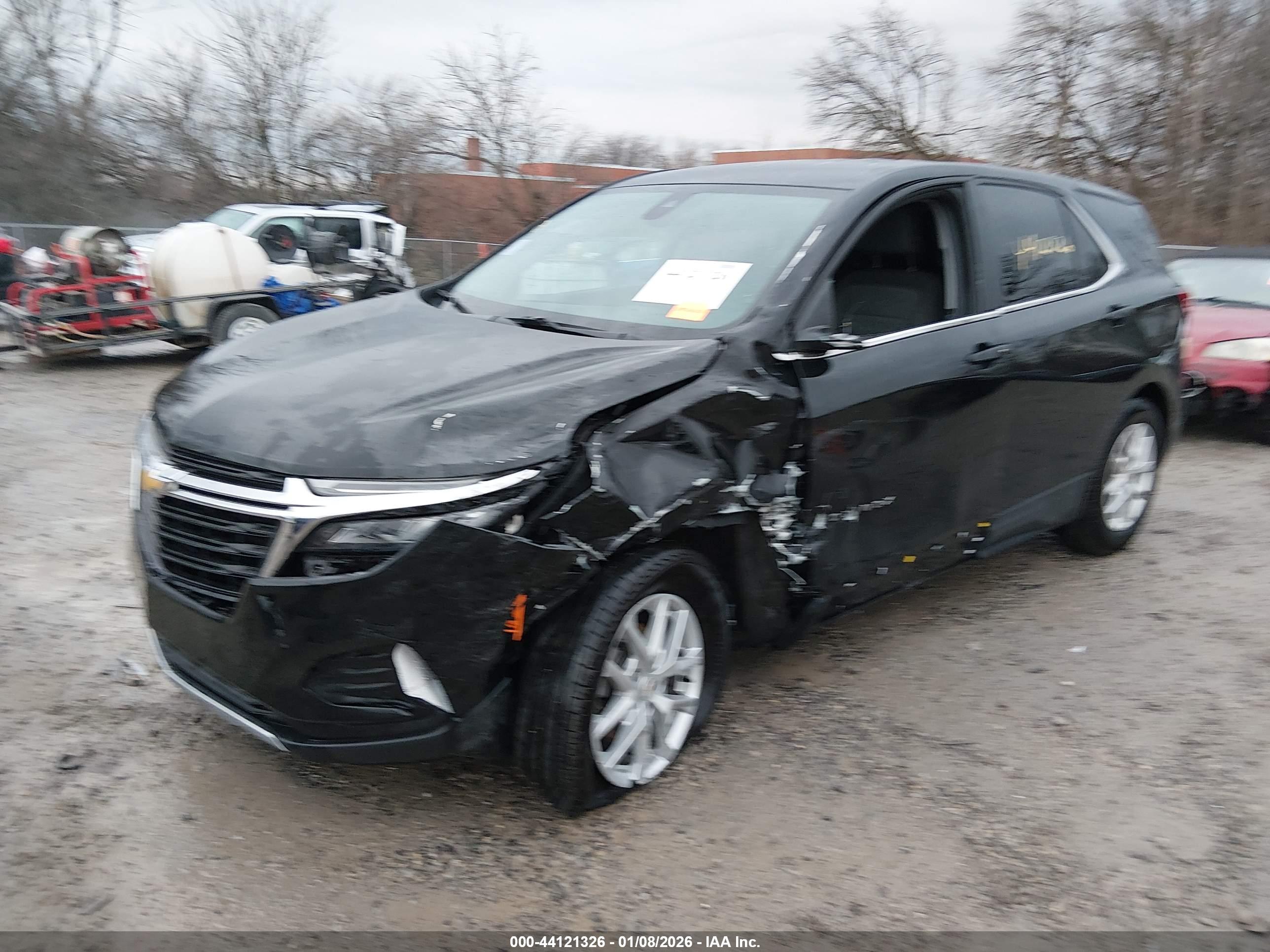 CHEVROLET EQUINOX image 2