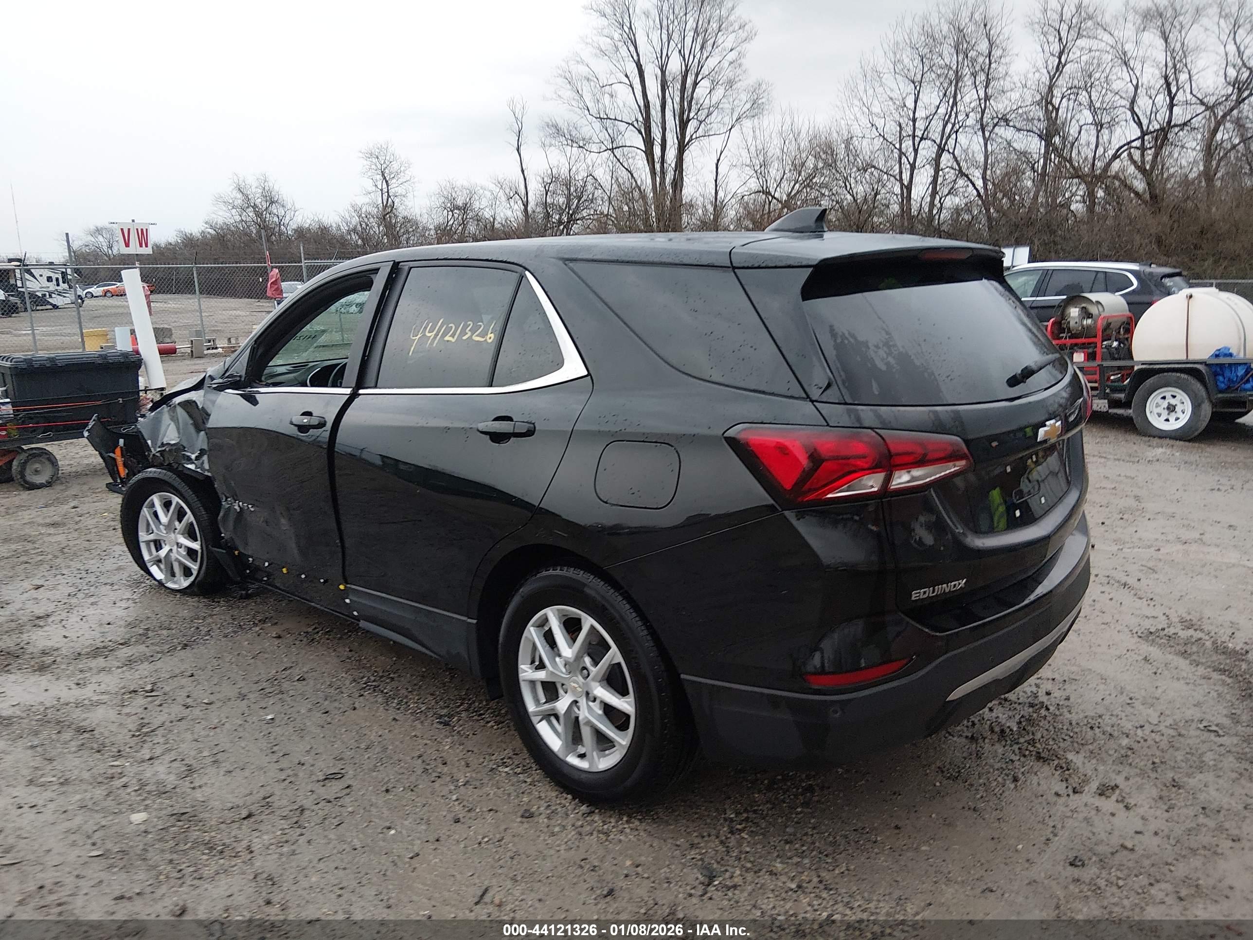 CHEVROLET EQUINOX image 3