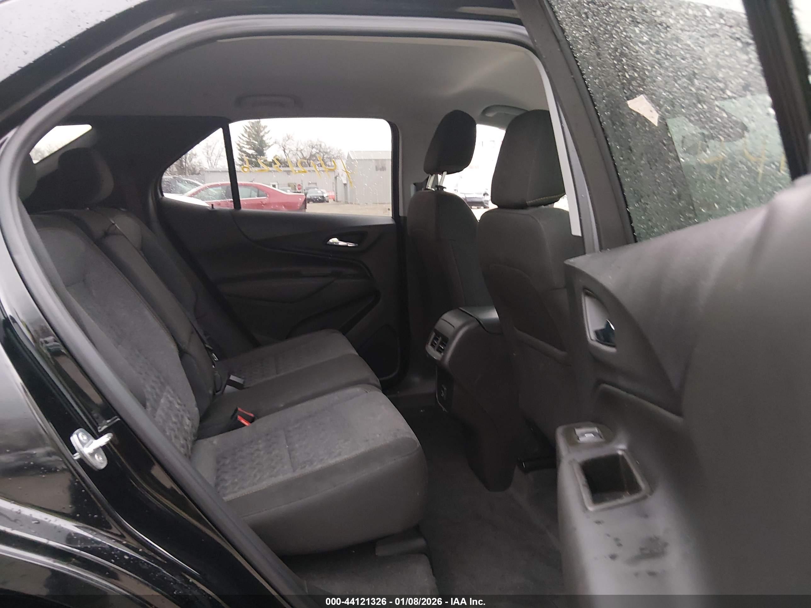 CHEVROLET EQUINOX image 8