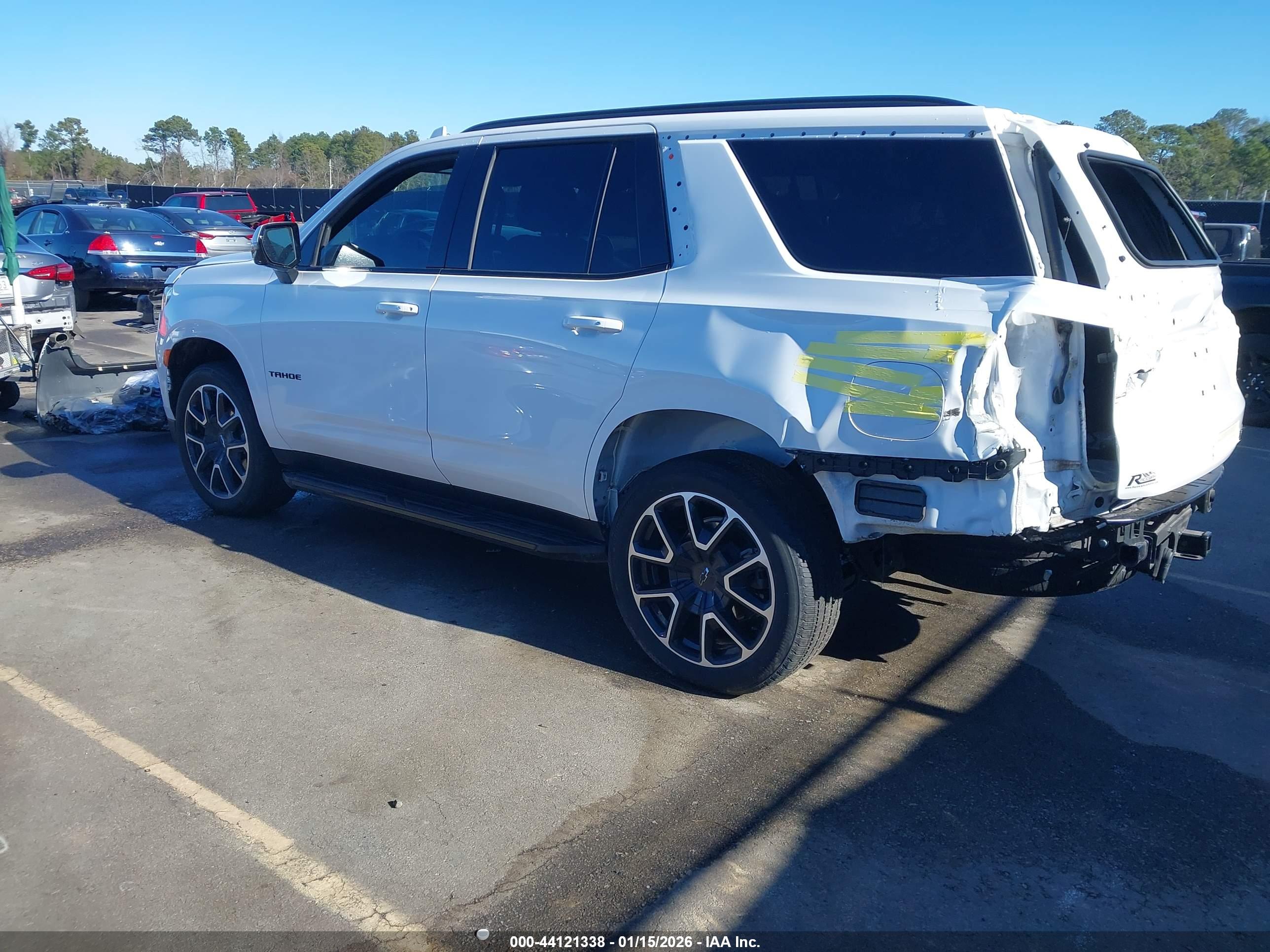CHEVROLET TAHOE image 3