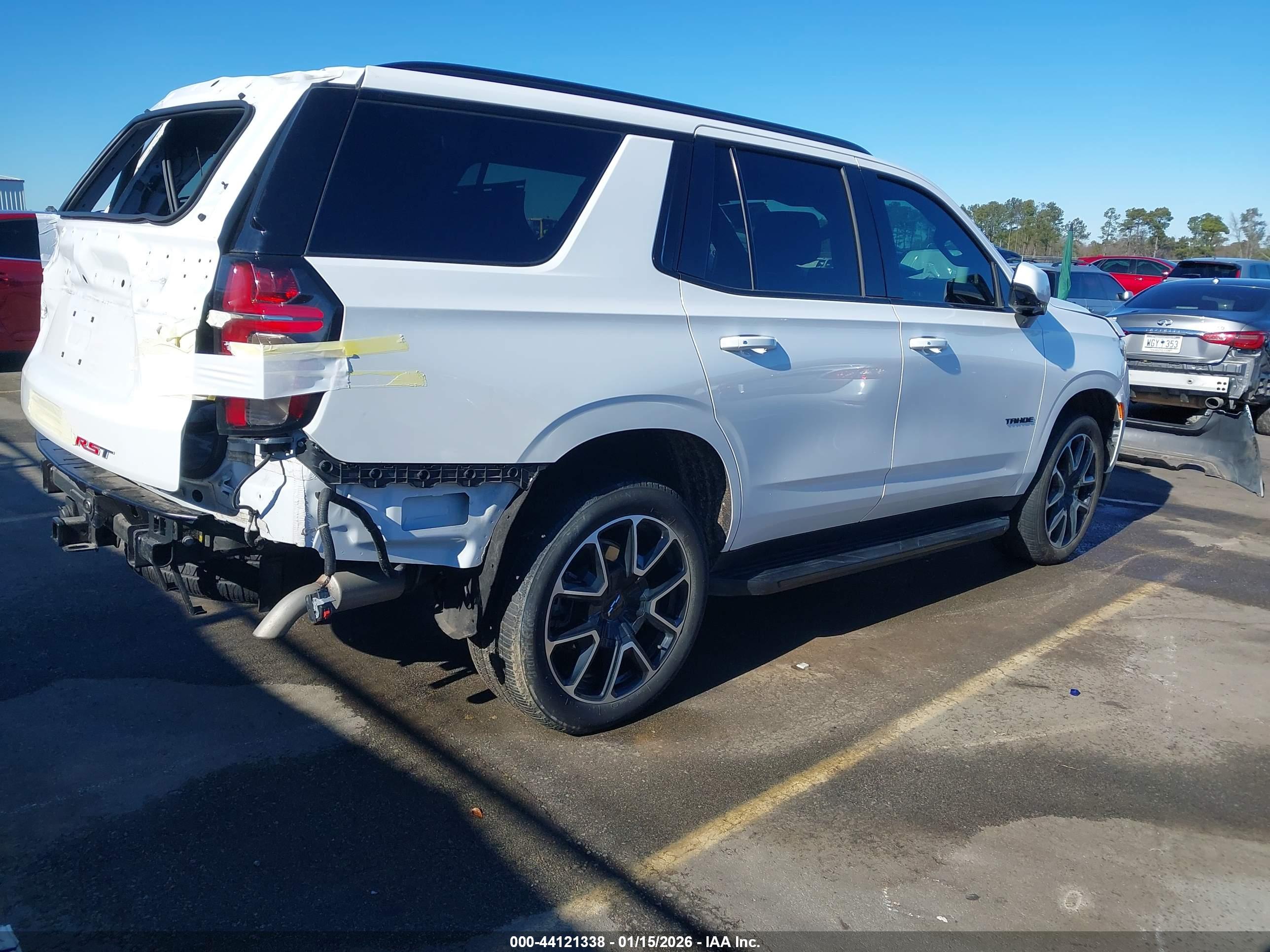 CHEVROLET TAHOE image 4
