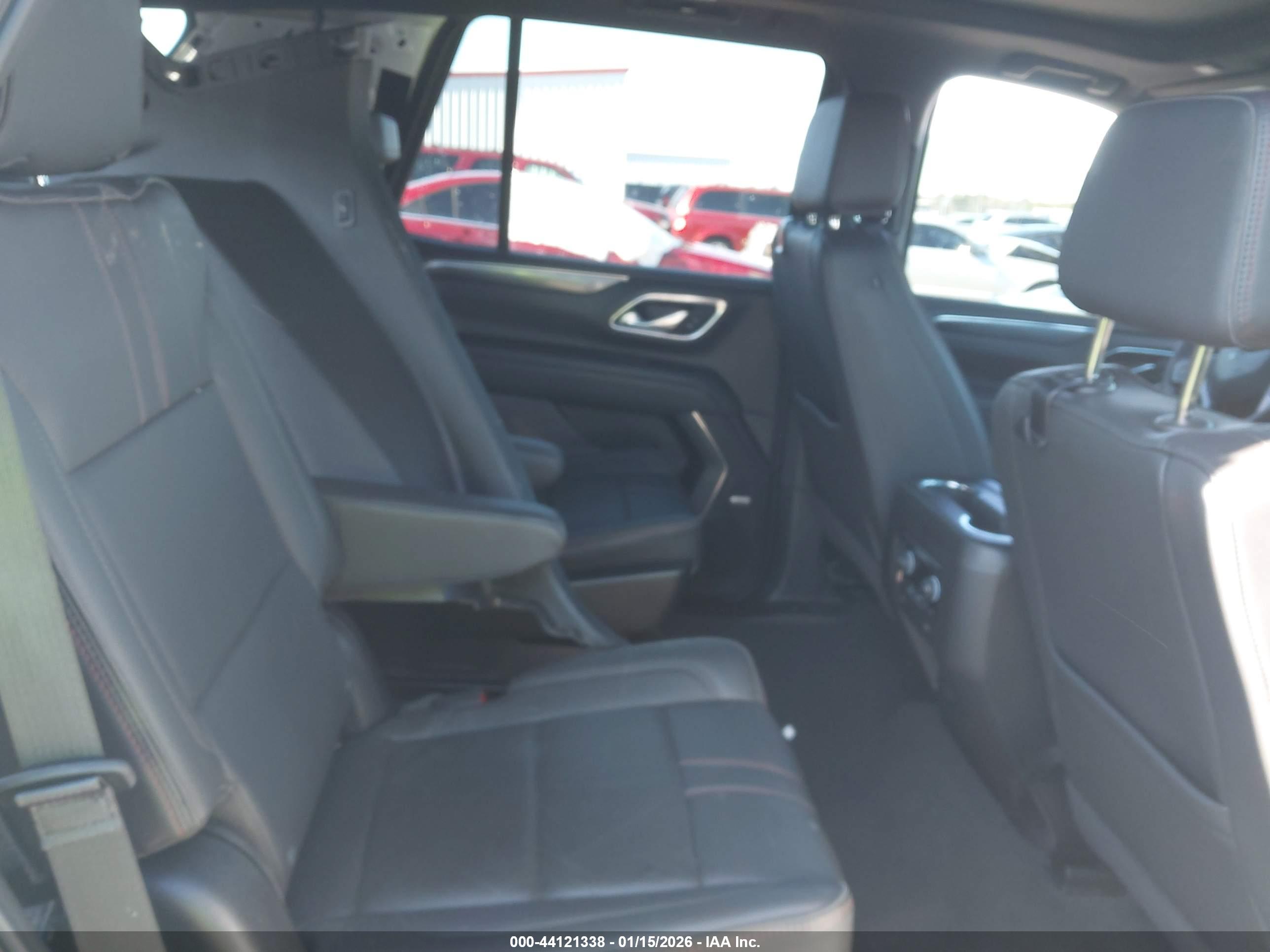 CHEVROLET TAHOE image 8