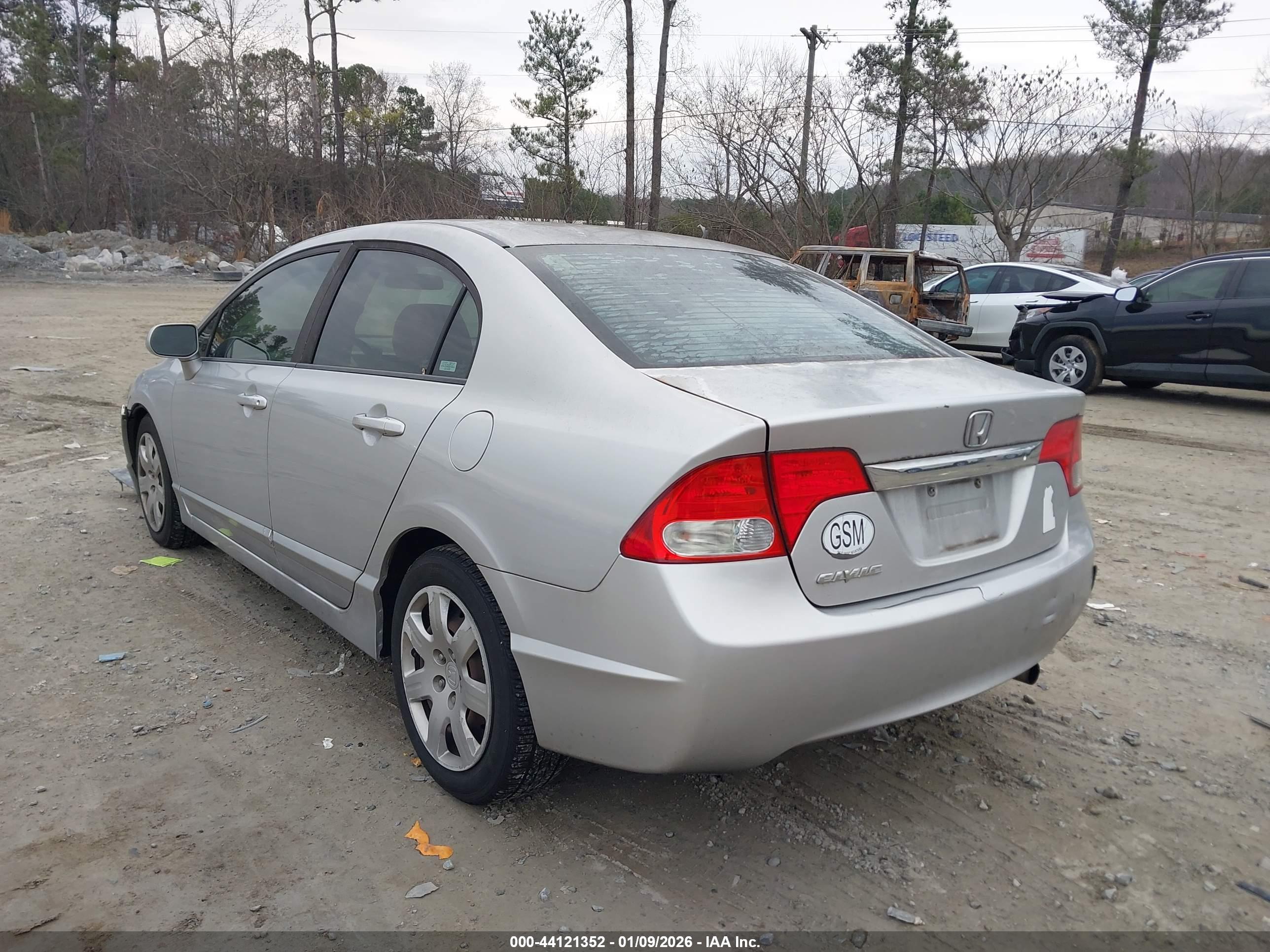 HONDA CIVIC image 3