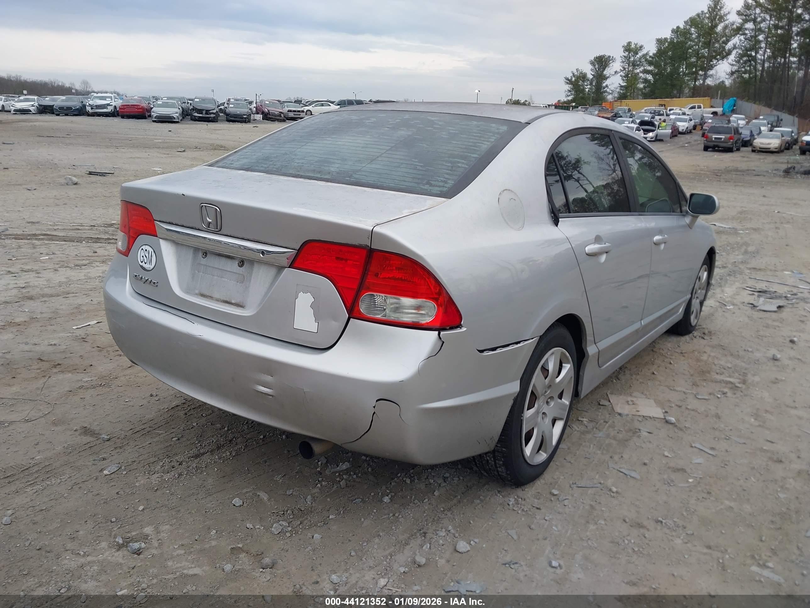 HONDA CIVIC image 4