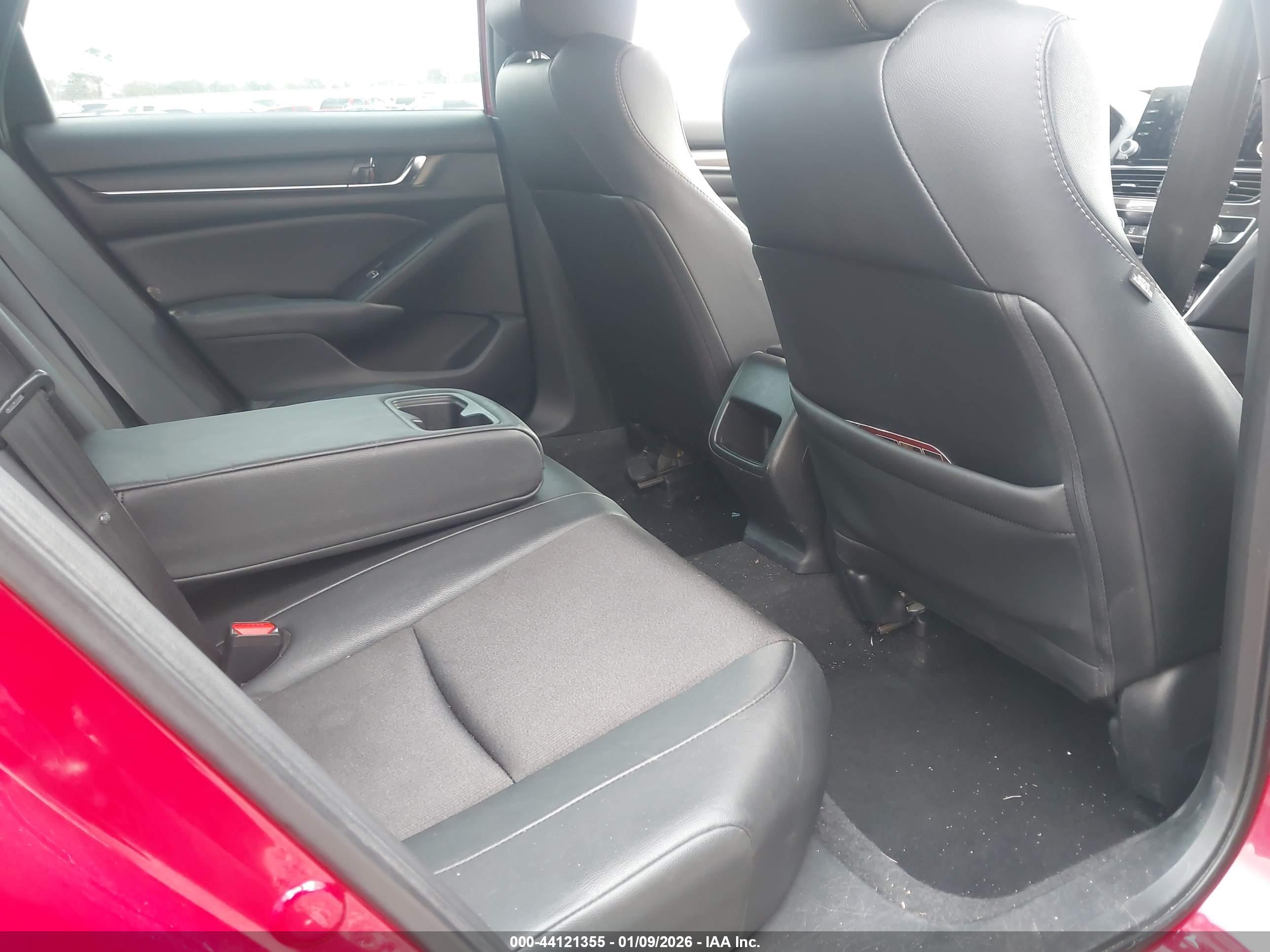 HONDA ACCORD image 8