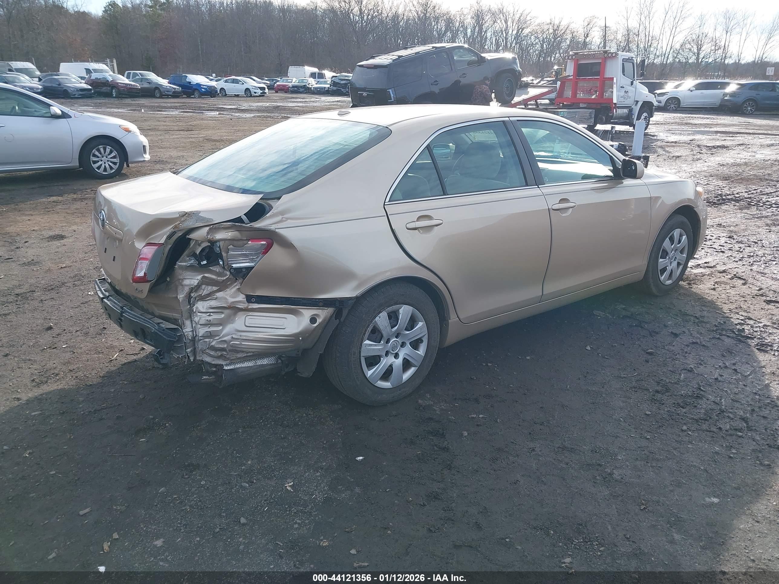 TOYOTA CAMRY image 4