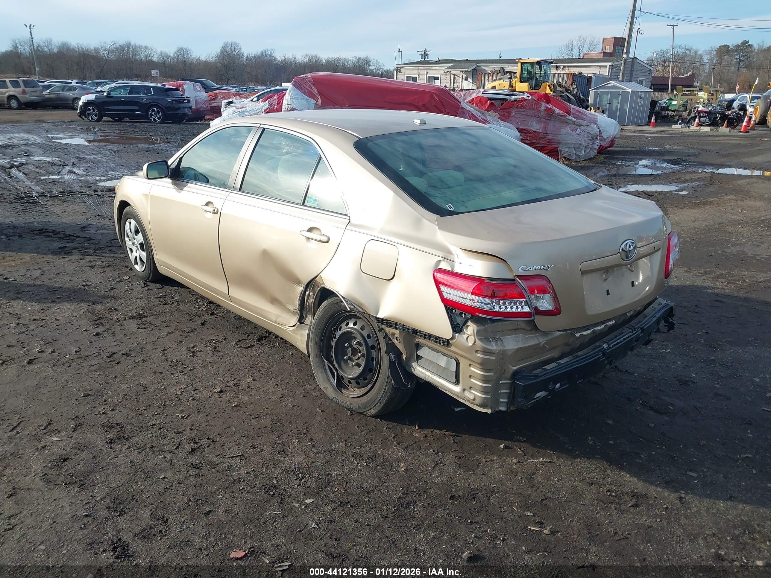 TOYOTA CAMRY image 6