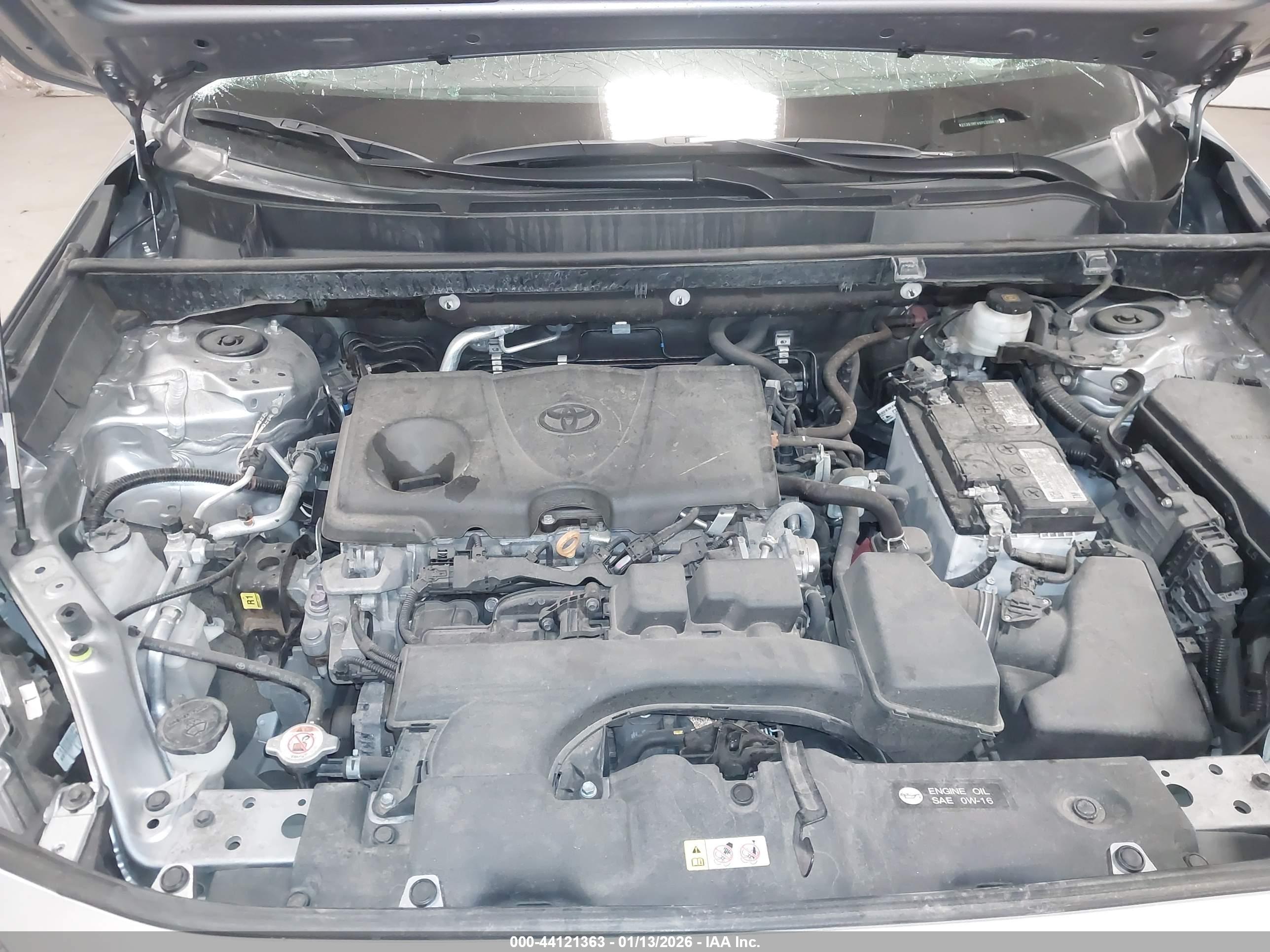 TOYOTA RAV4 image 10