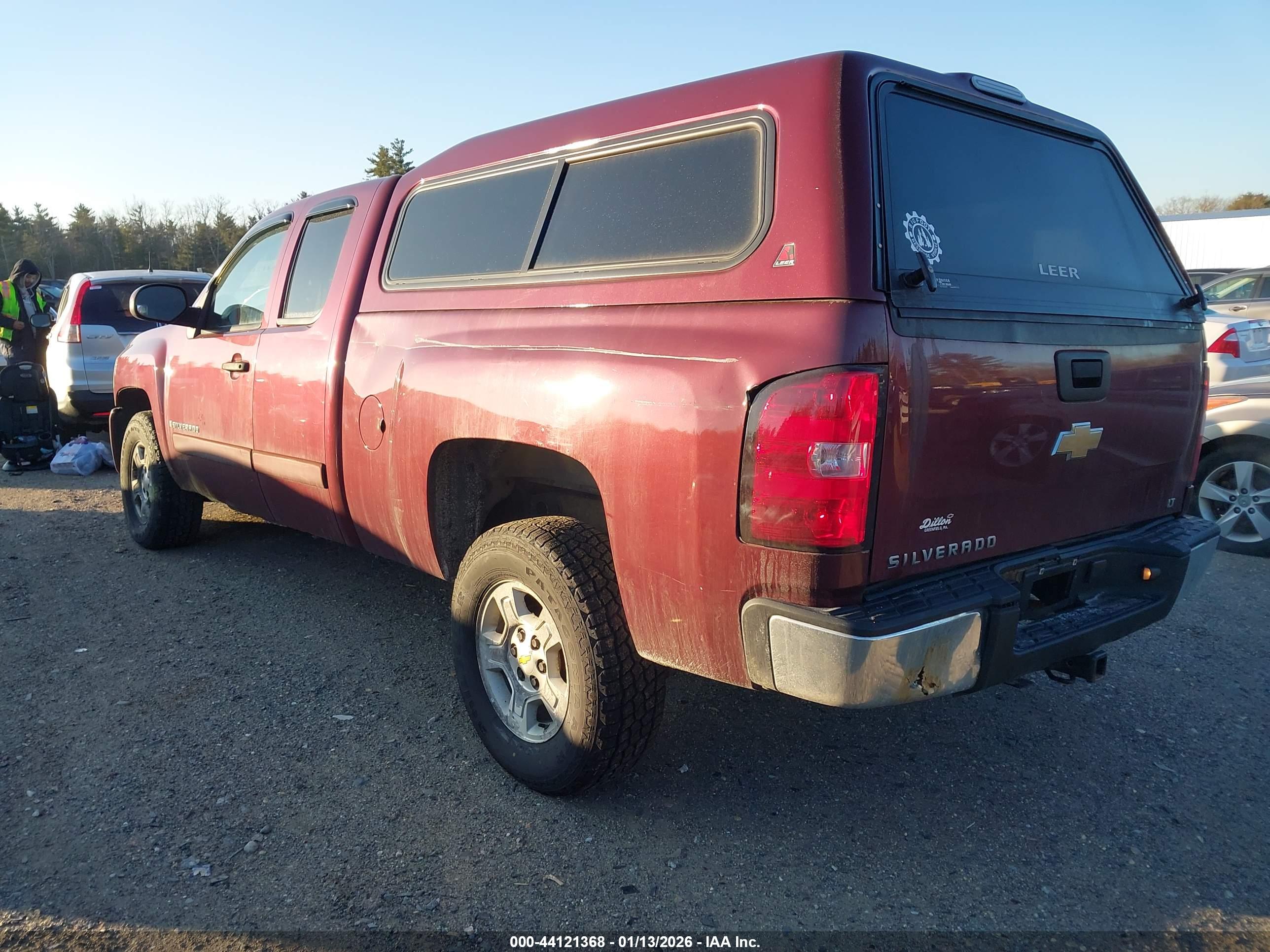 CHEVROLET SILVERADO image 3
