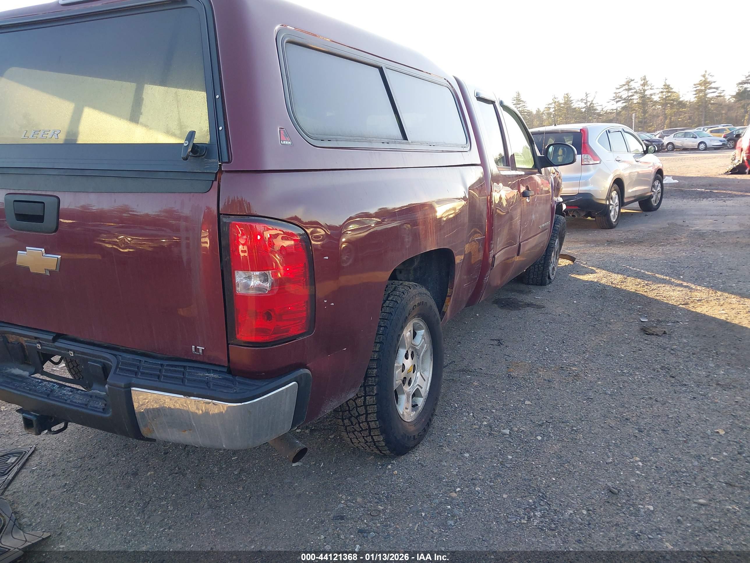 CHEVROLET SILVERADO image 4