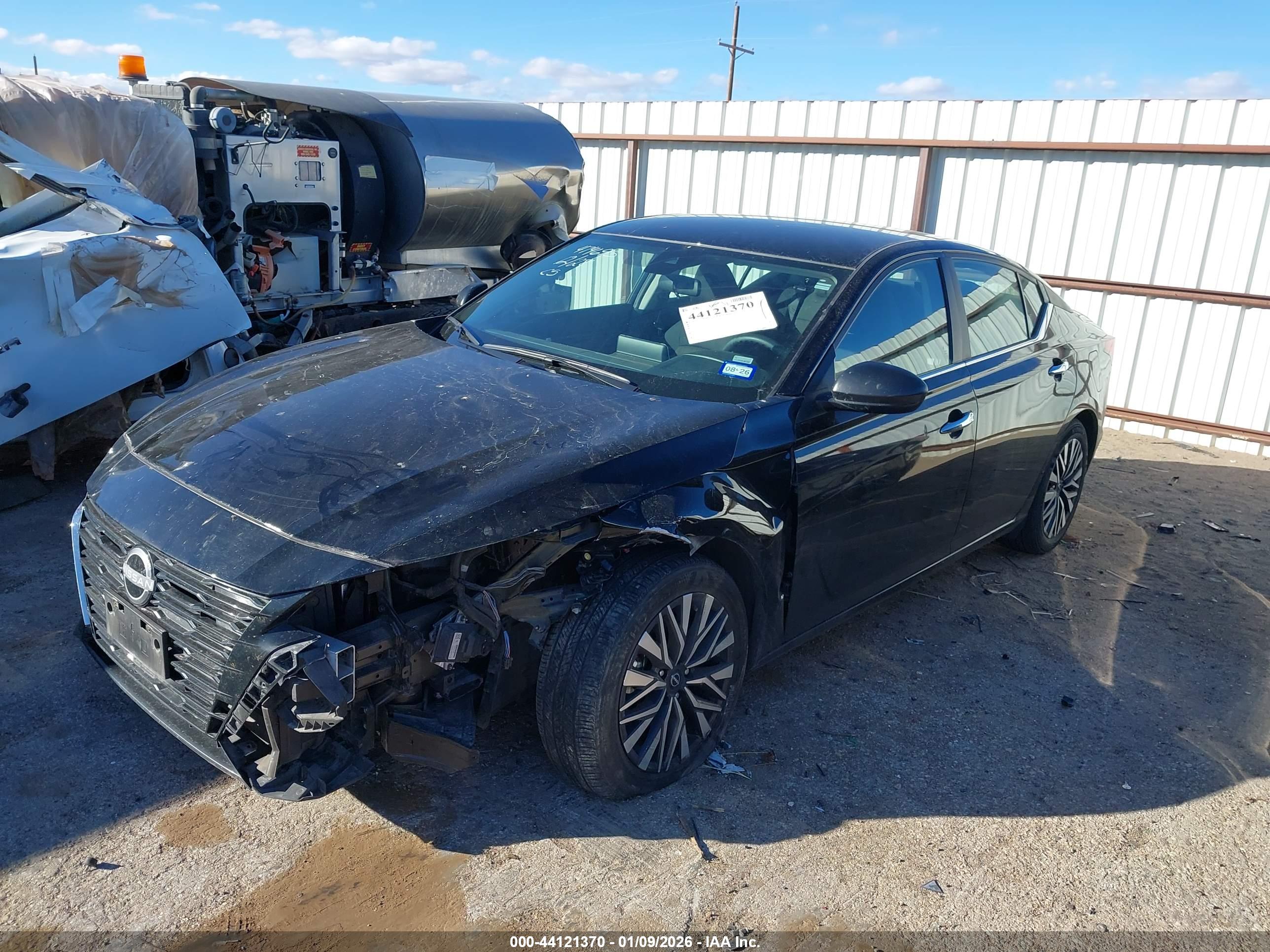 NISSAN ALTIMA image 2