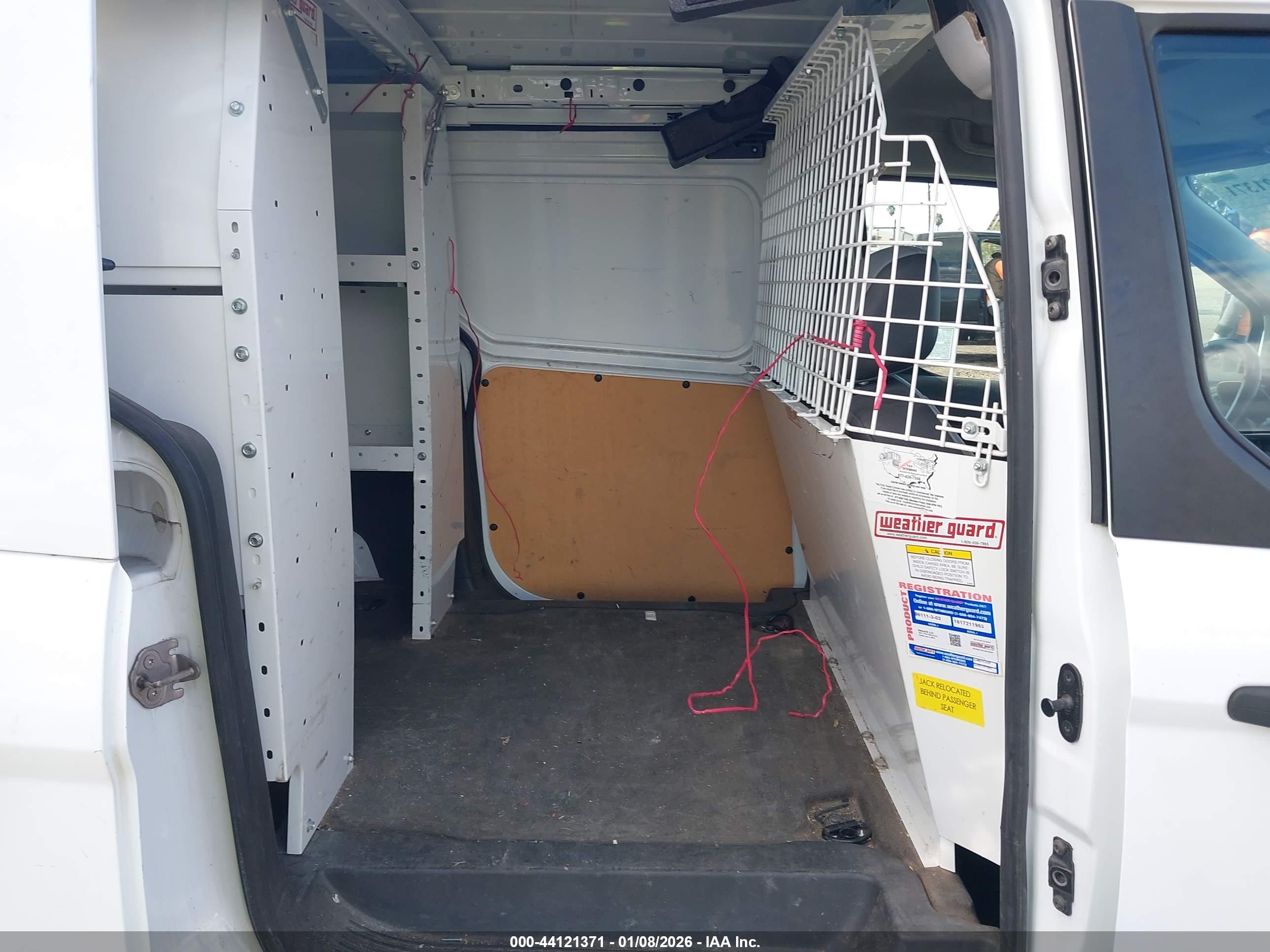FORD TRANSIT image 8