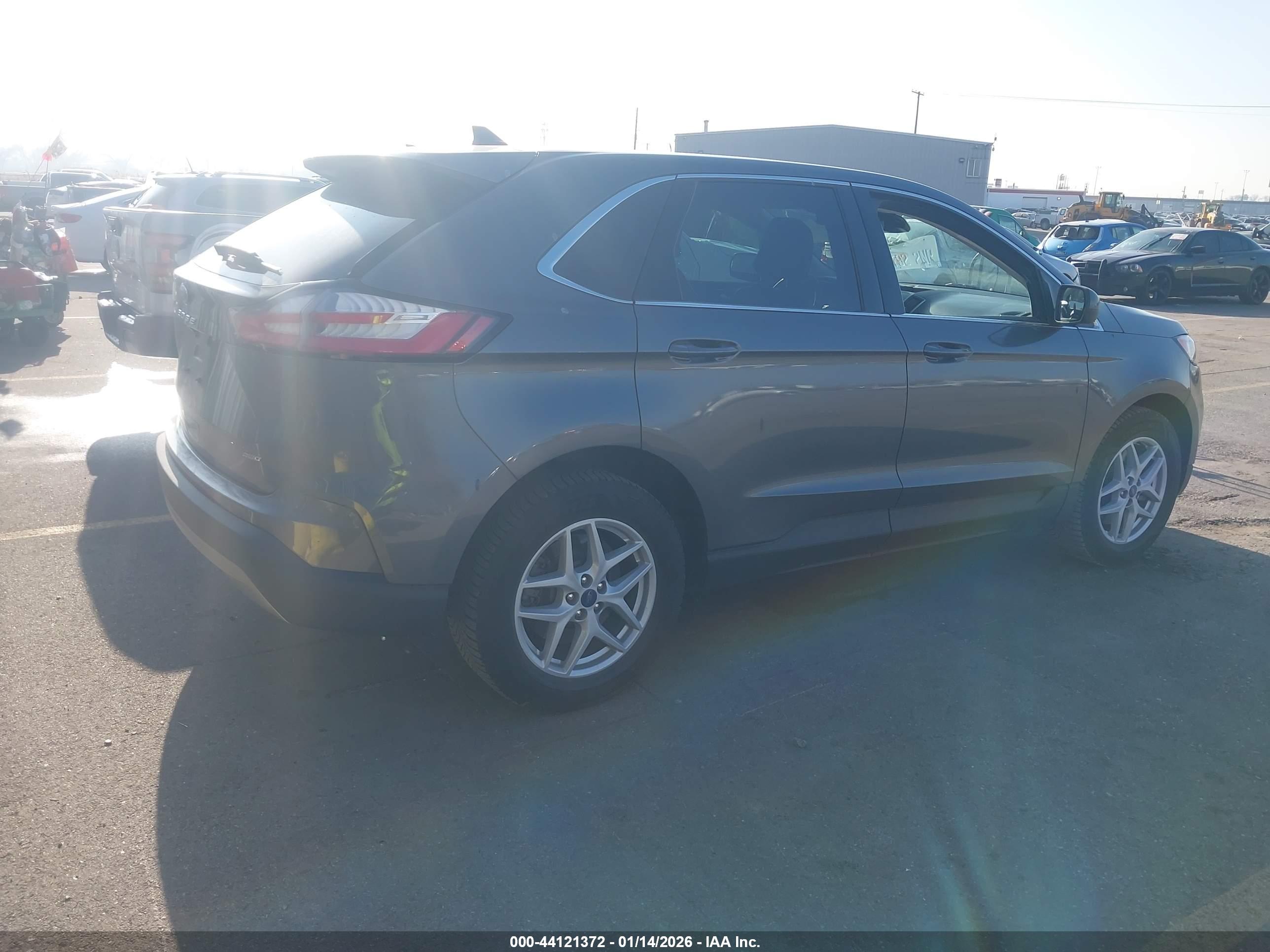 FORD EDGE image 4