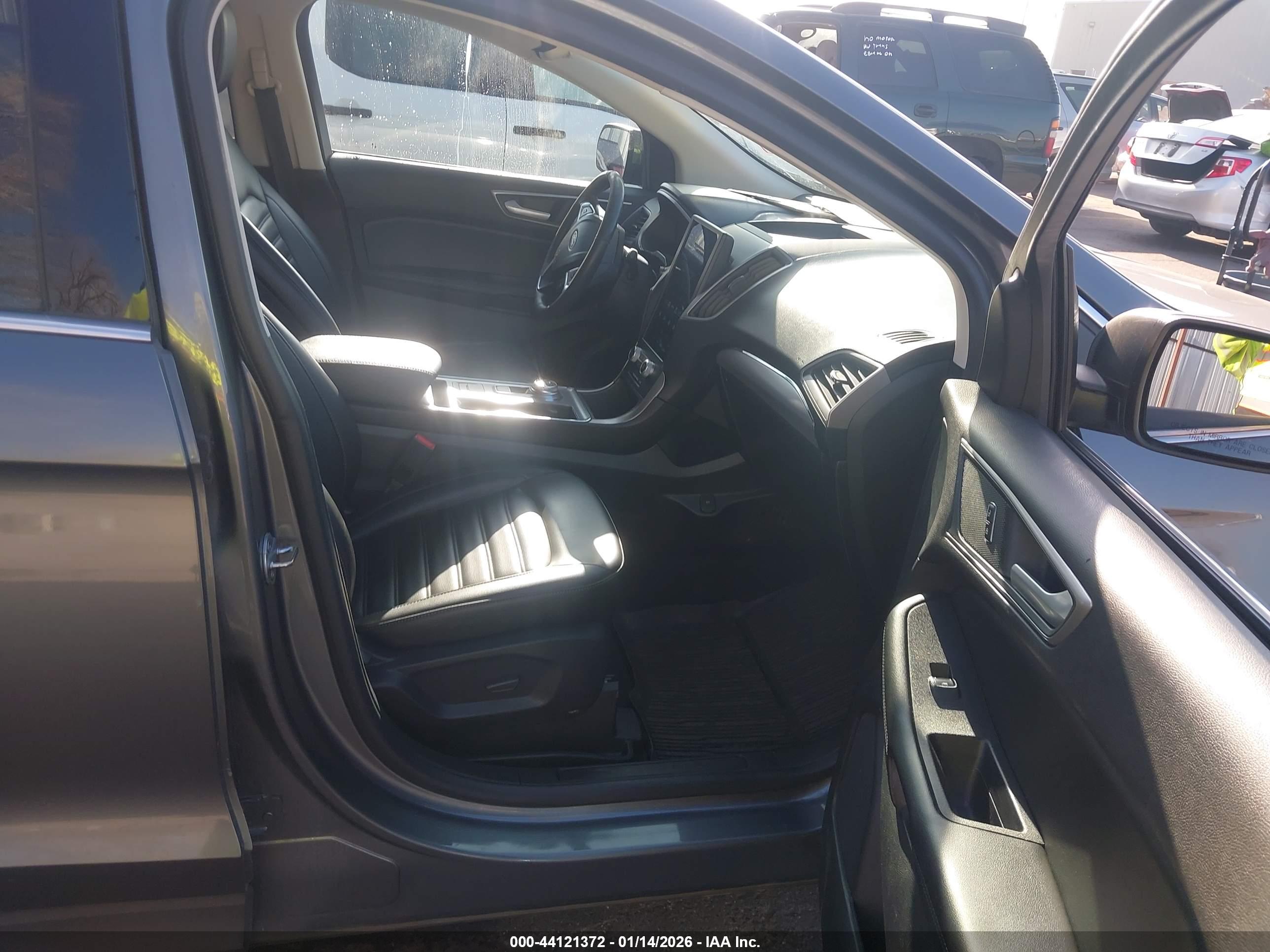 FORD EDGE image 5