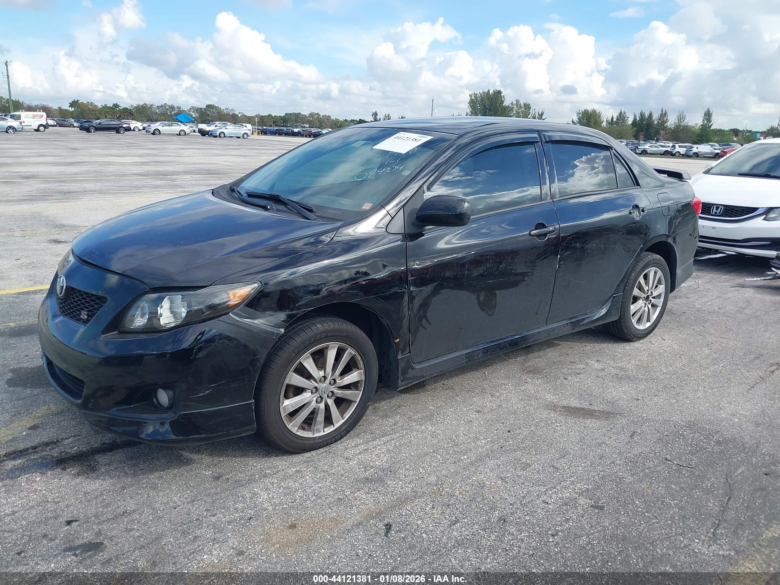 TOYOTA COROLLA image 2