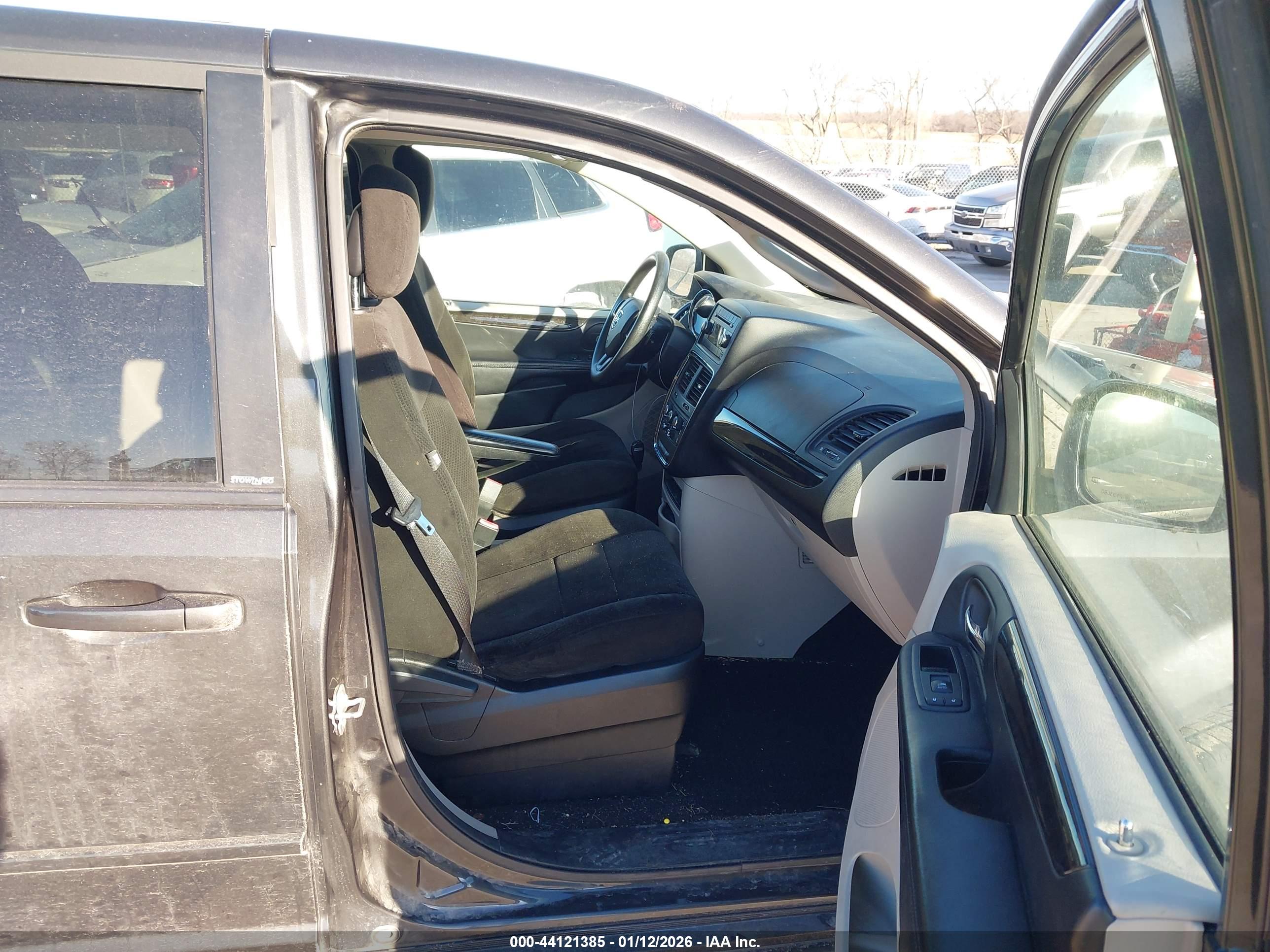 DODGE GRAND image 5