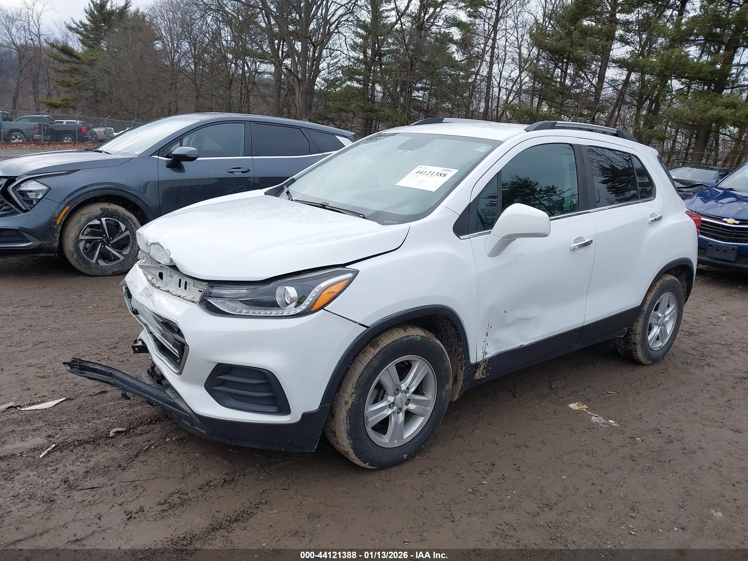 CHEVROLET TRAX image 2
