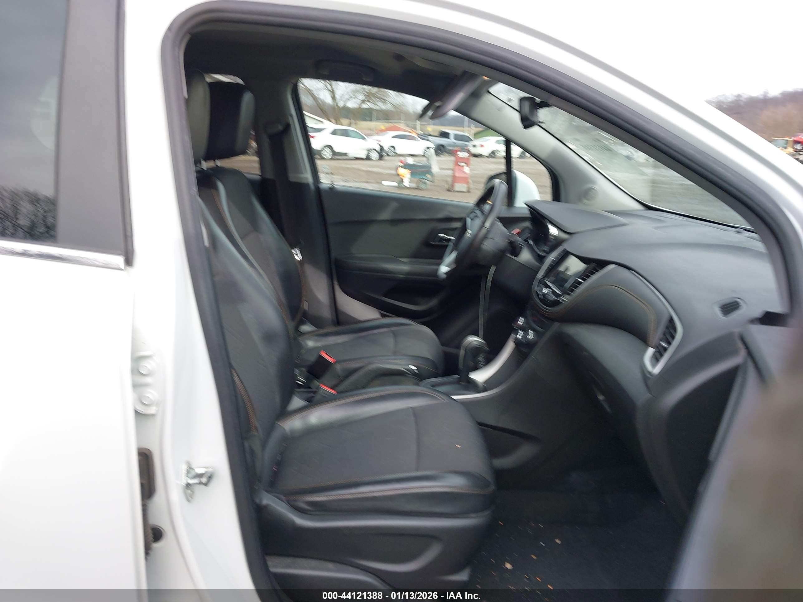 CHEVROLET TRAX image 5