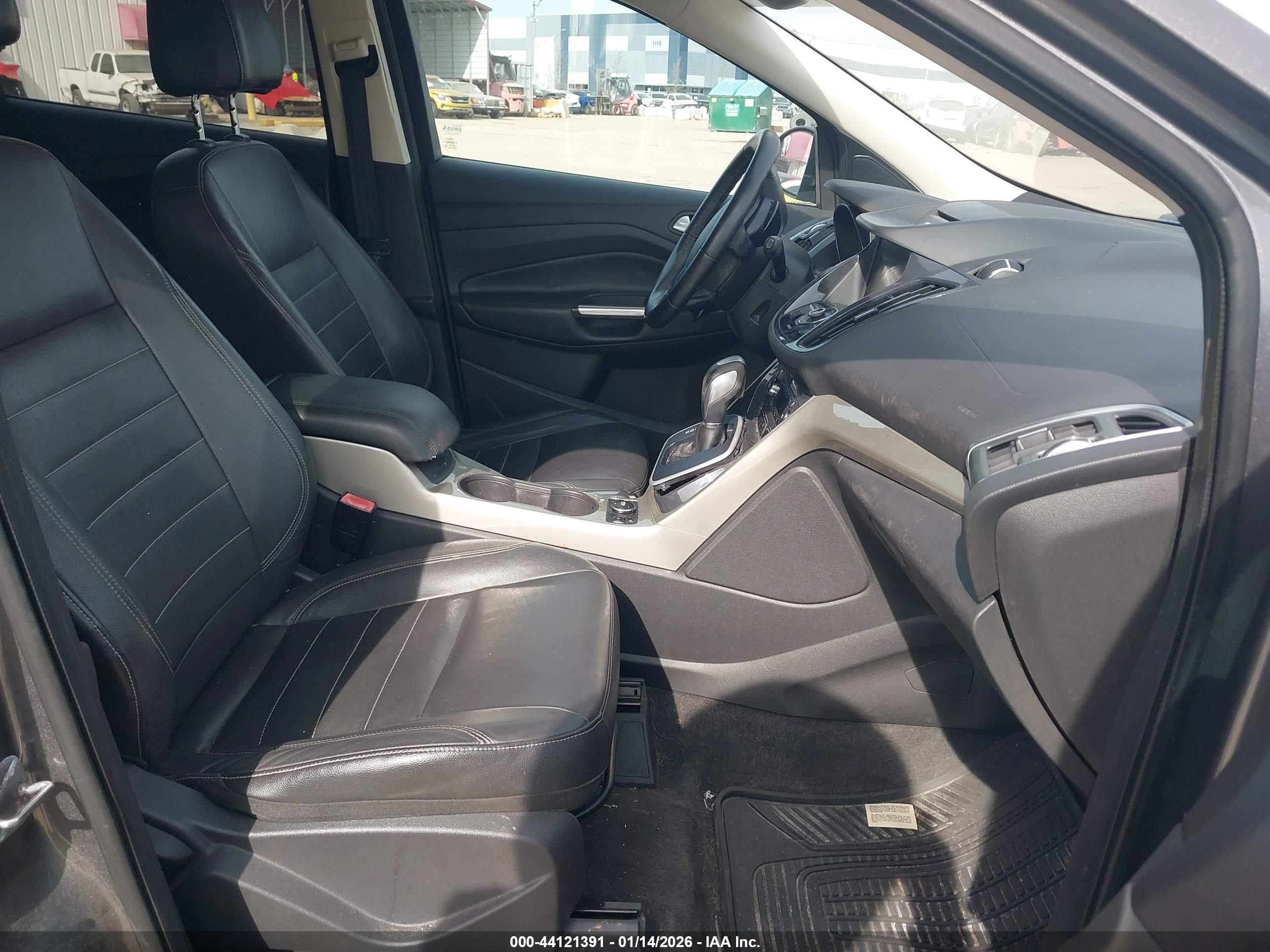 FORD ESCAPE image 5