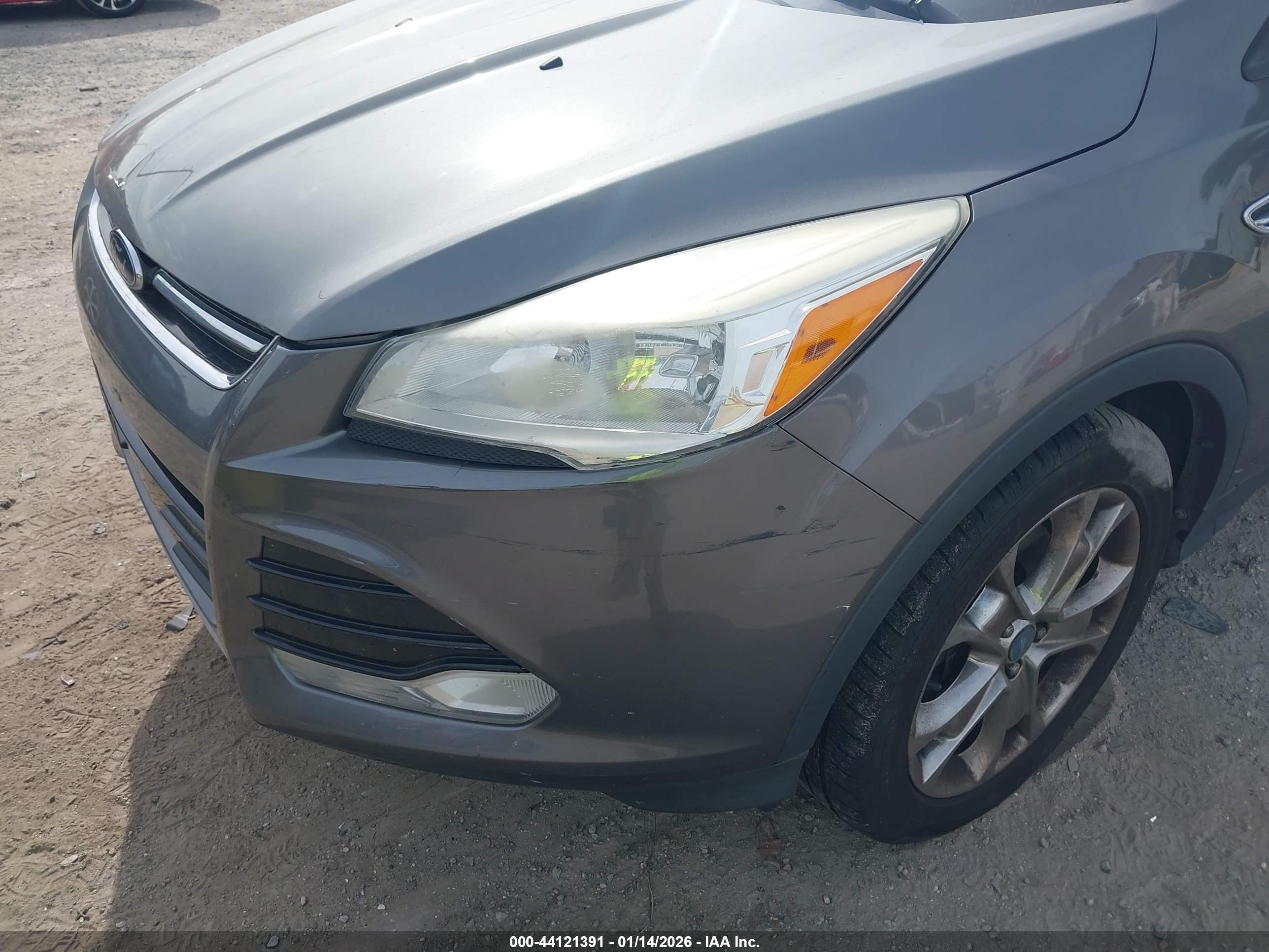 FORD ESCAPE image 6