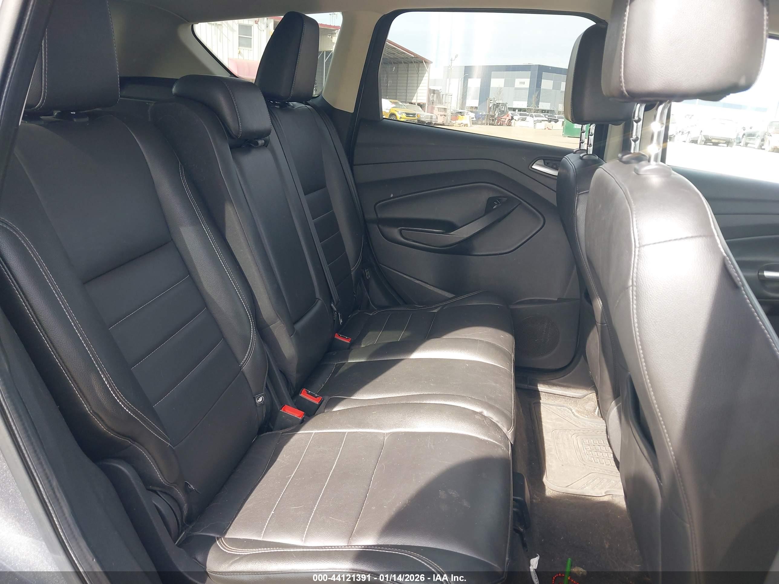 FORD ESCAPE image 8