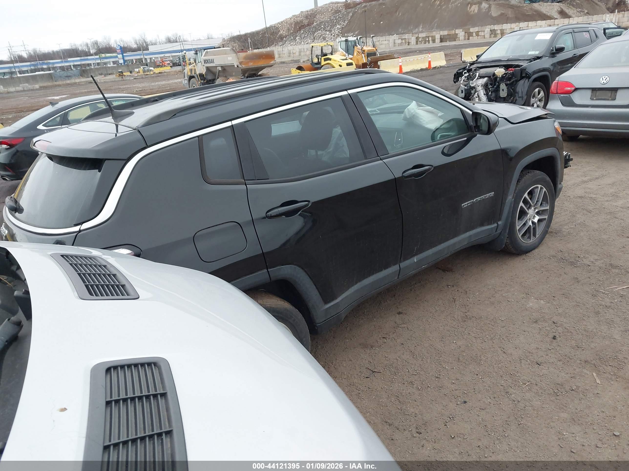 JEEP COMPASS image 4