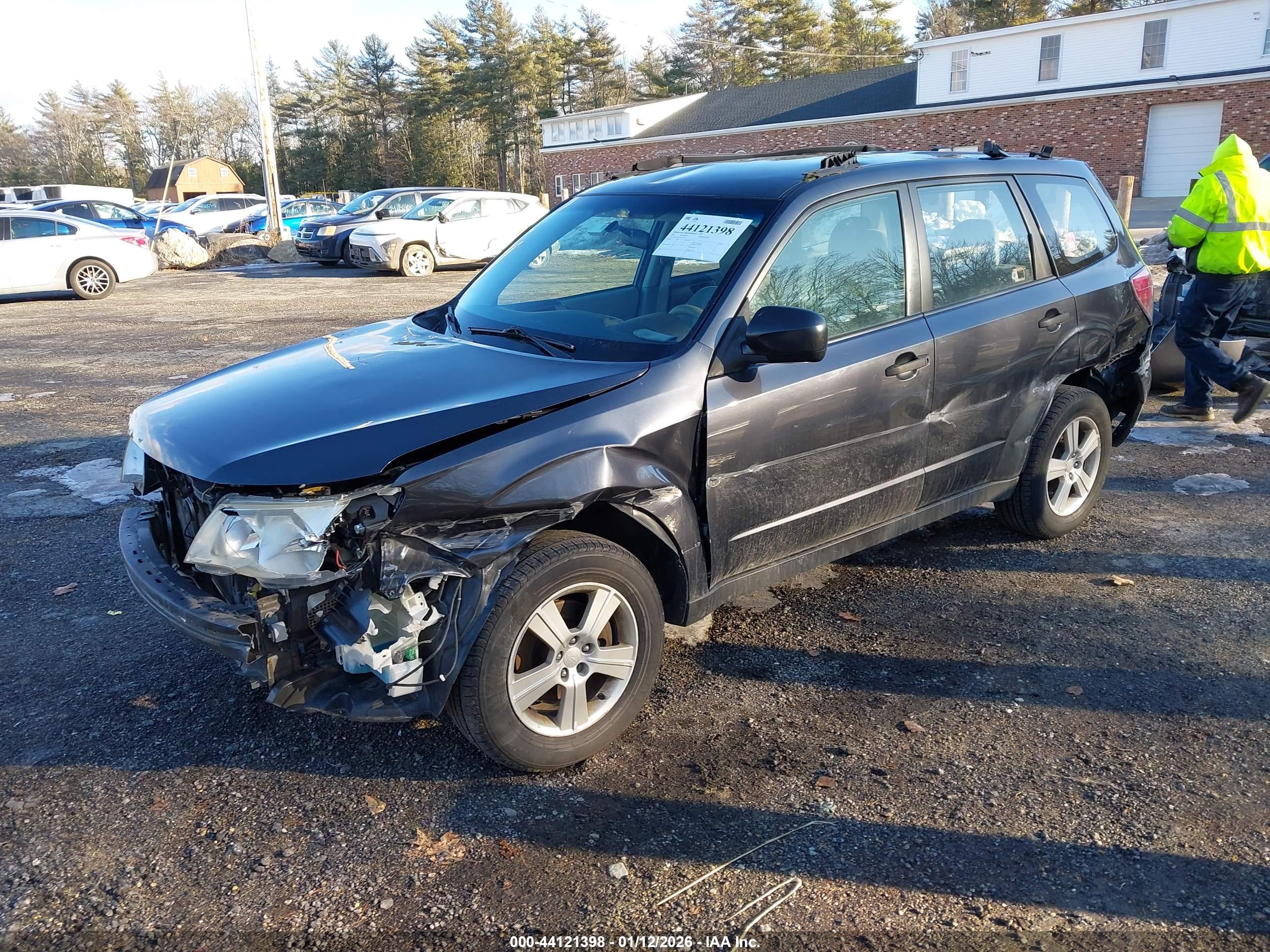 SUBARU FORESTER image 2