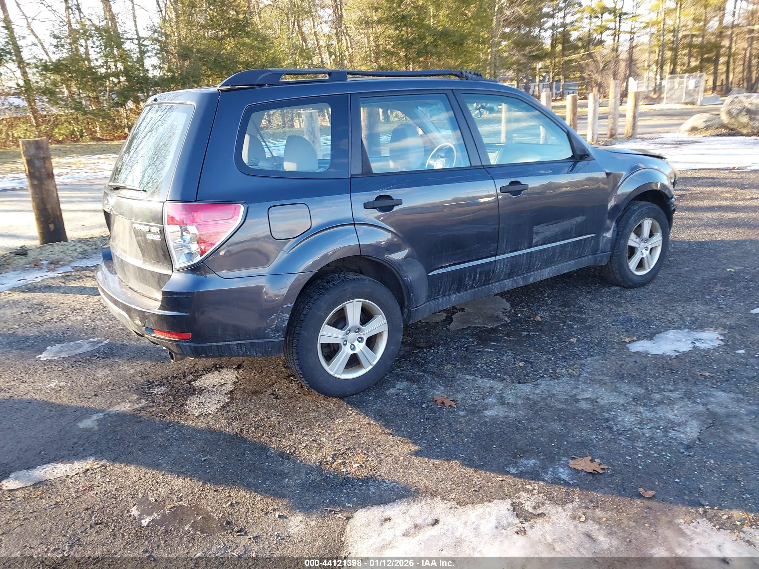SUBARU FORESTER image 4