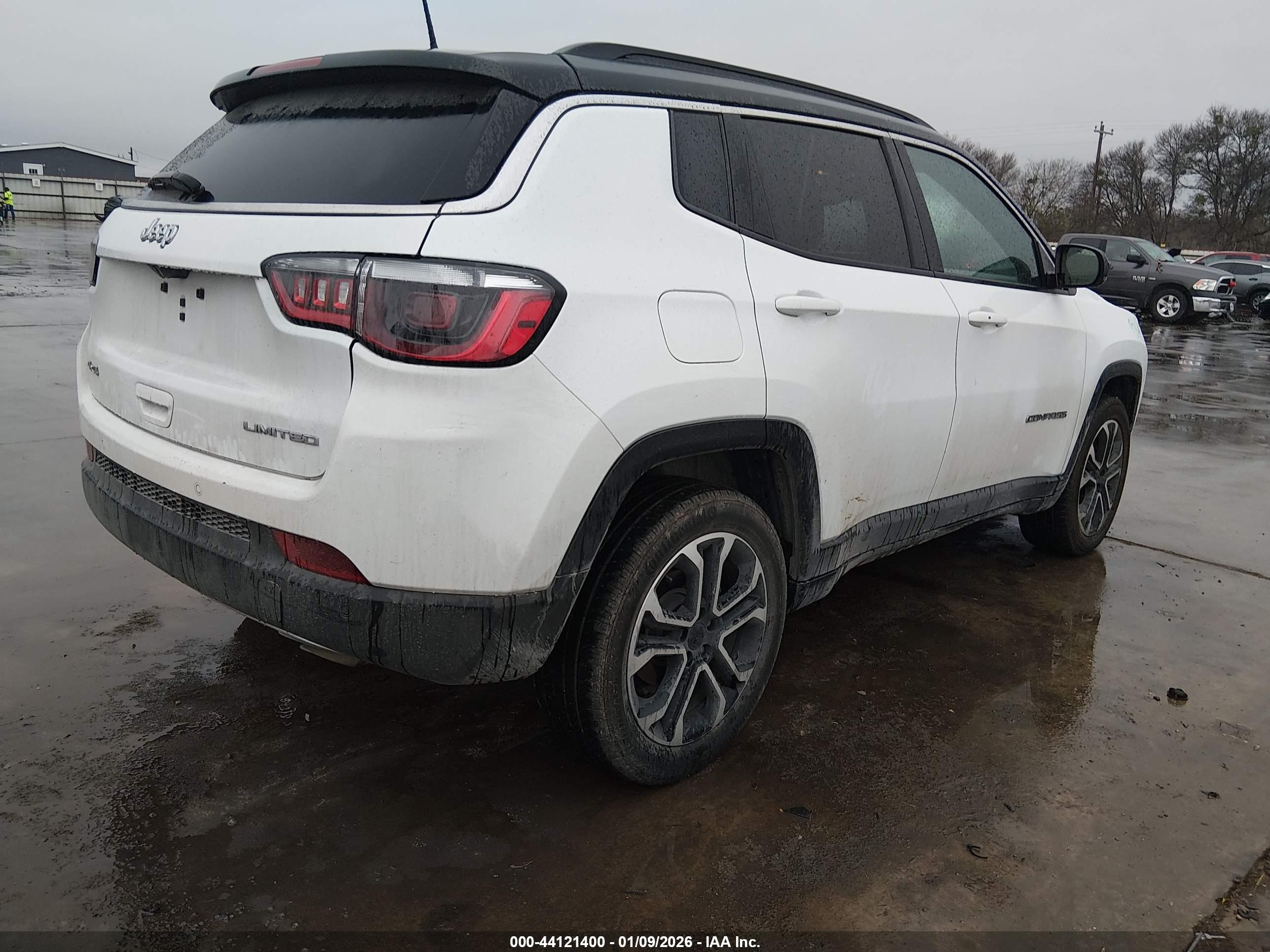 JEEP COMPASS image 4
