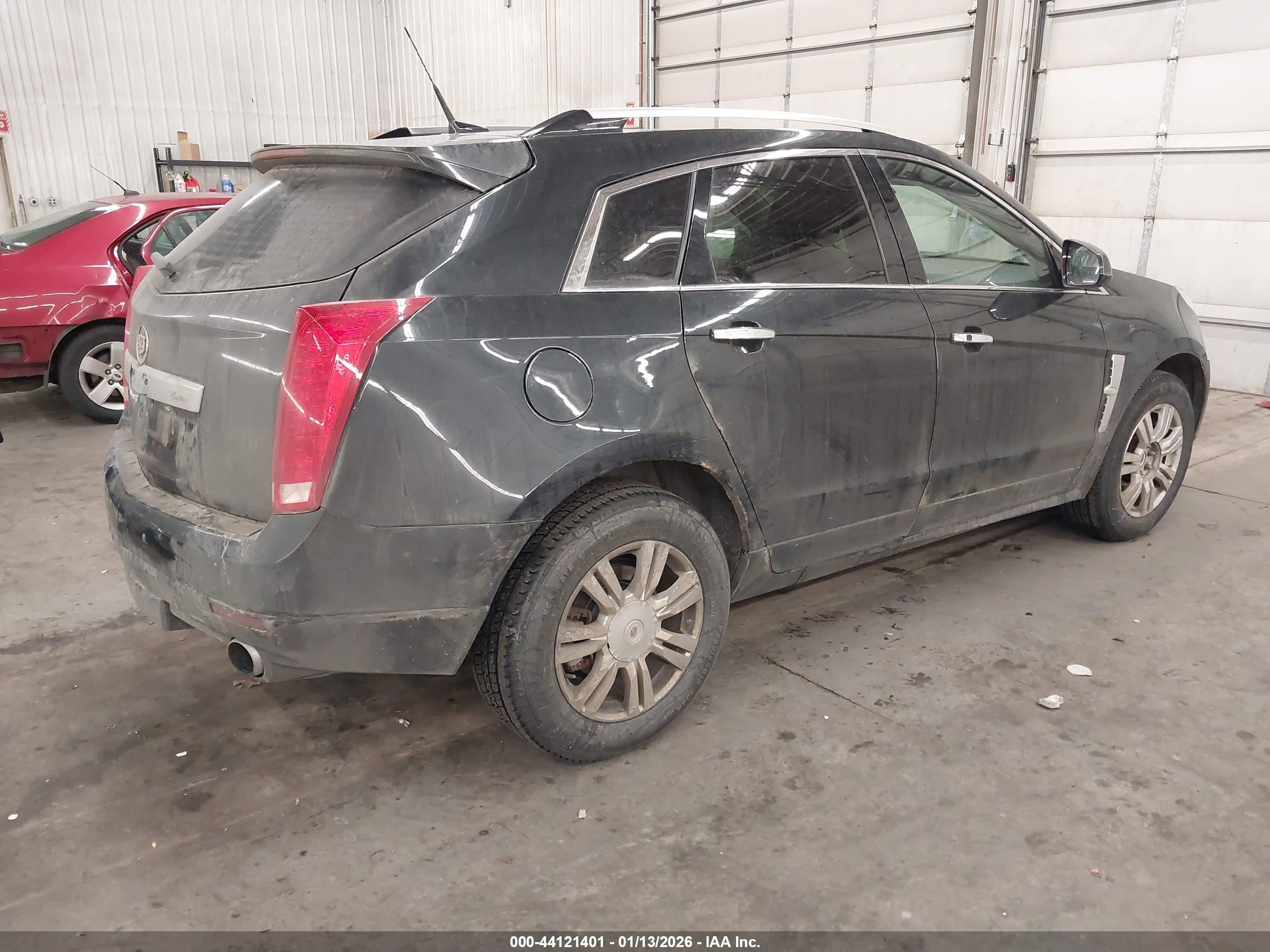 CADILLAC SRX image 4
