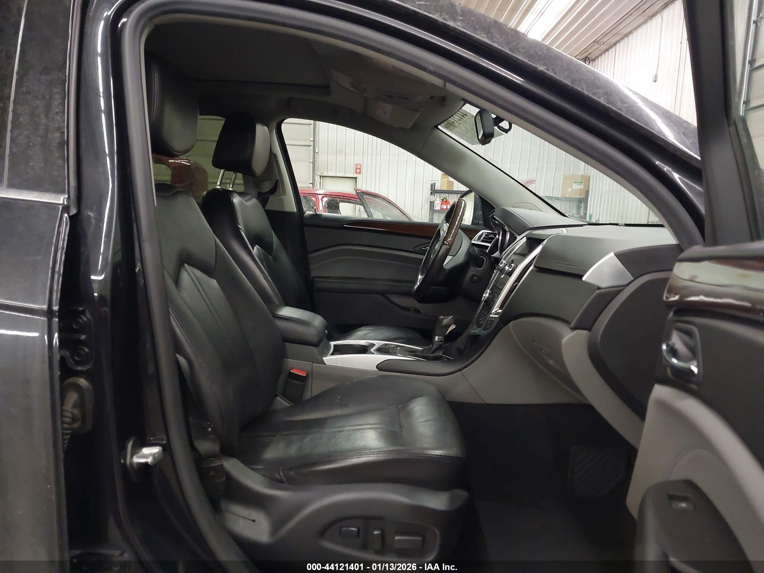 CADILLAC SRX image 5