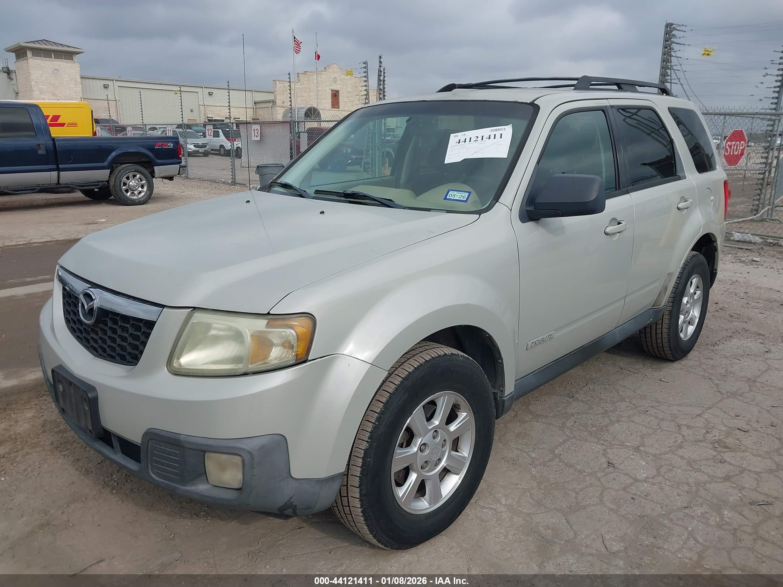 MAZDA TRIBUTE image 2