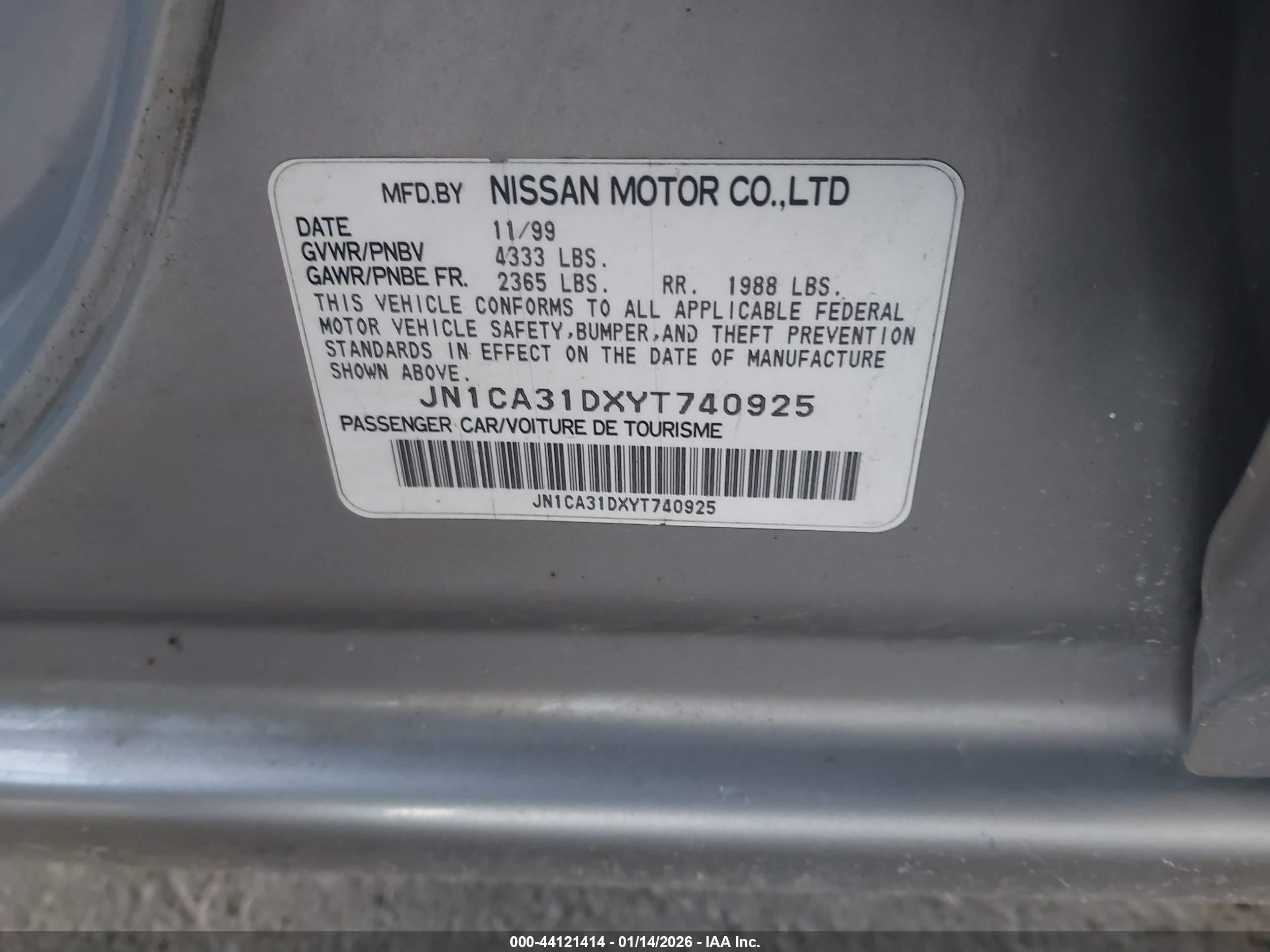 NISSAN MAXIMA image 9