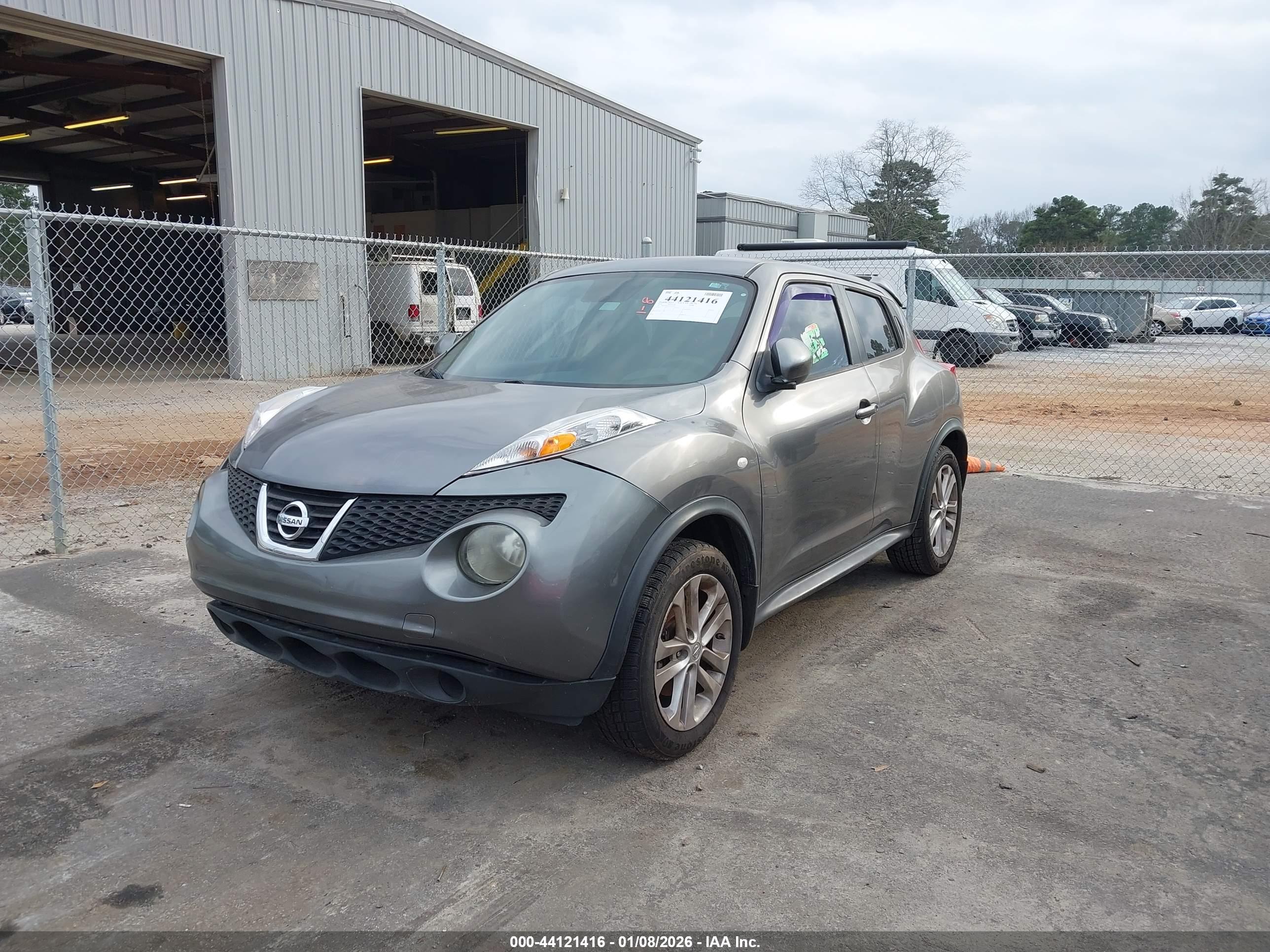 NISSAN JUKE image 2