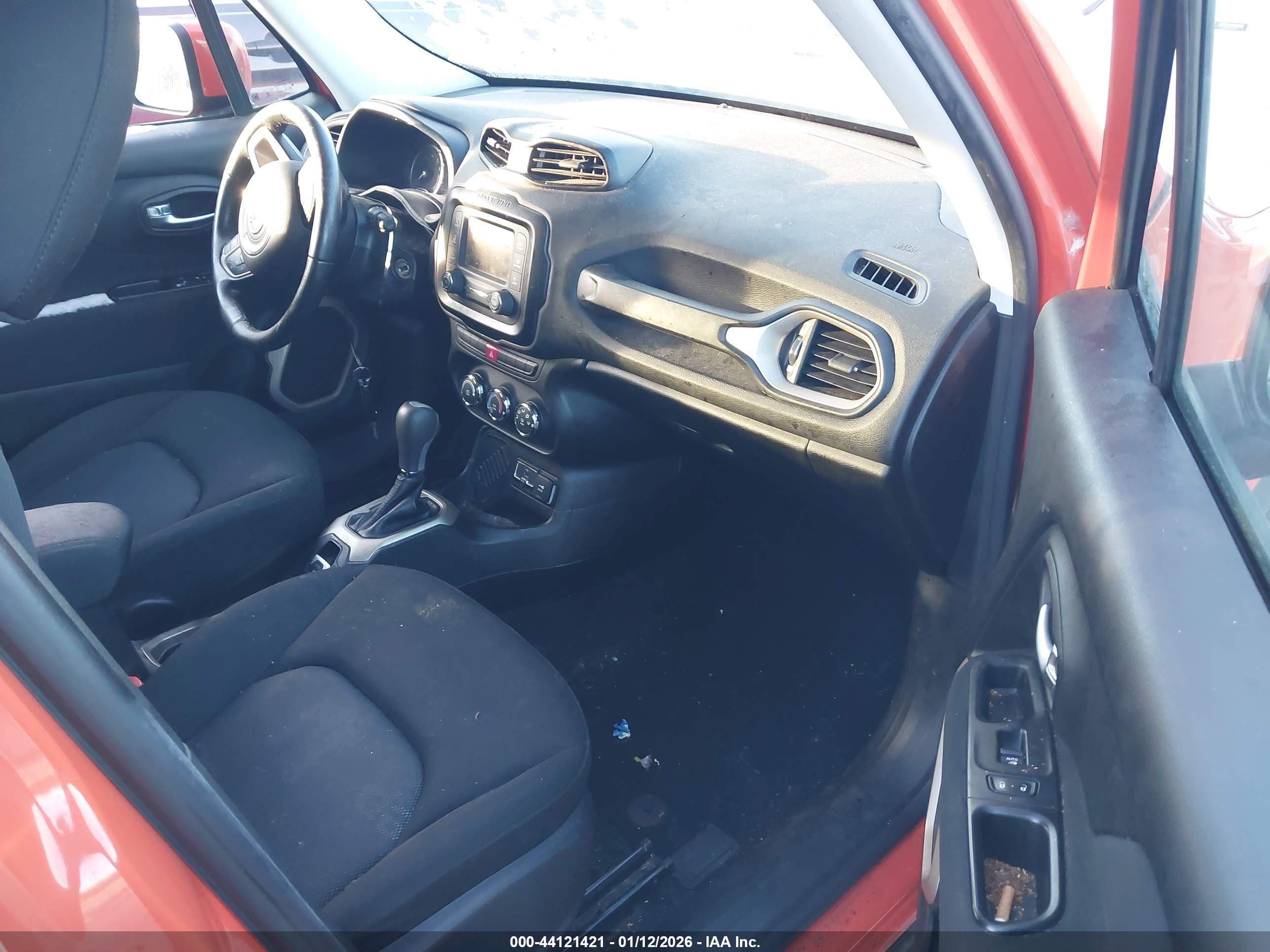 JEEP RENEGADE image 5