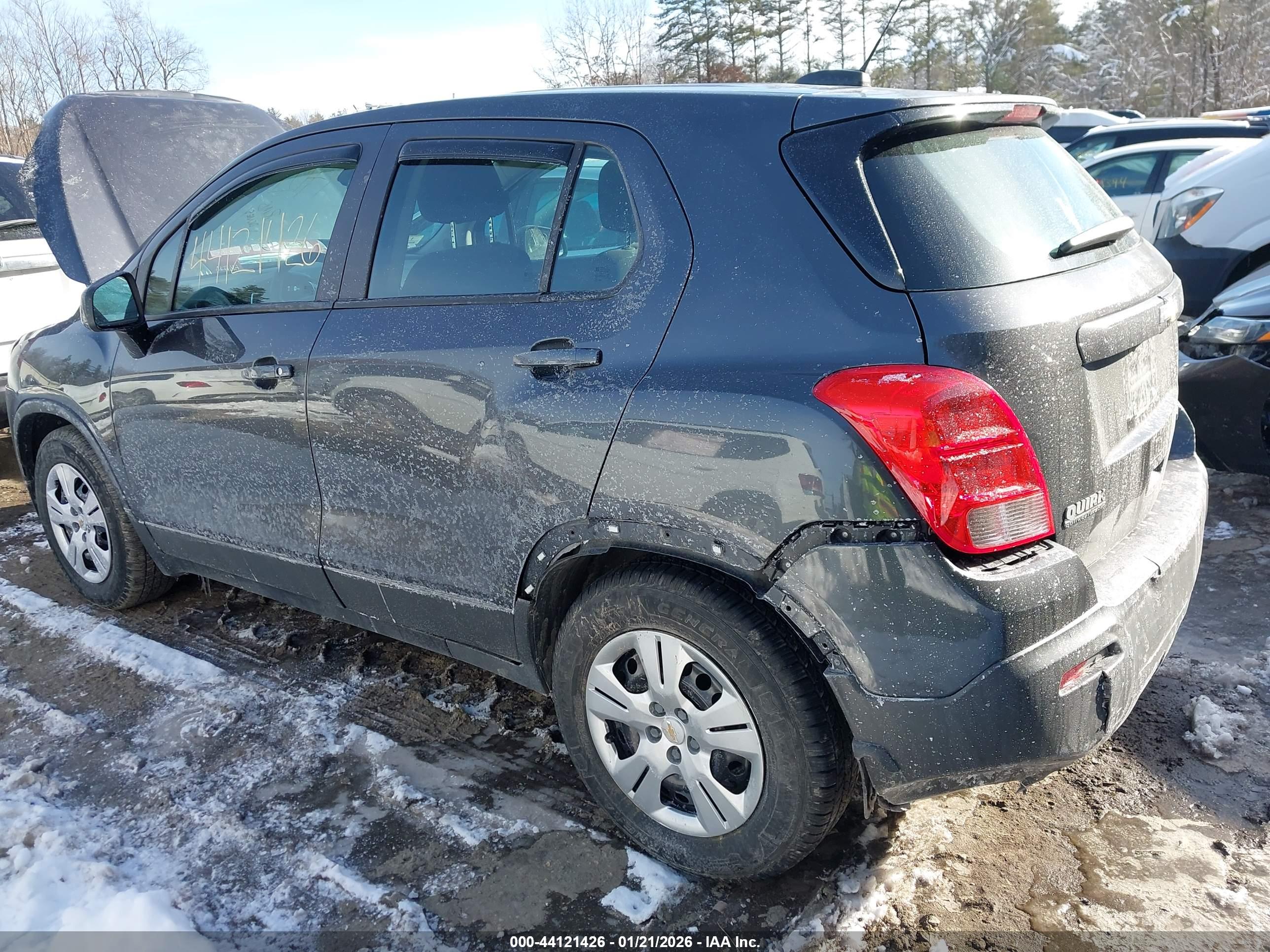CHEVROLET TRAX image 6