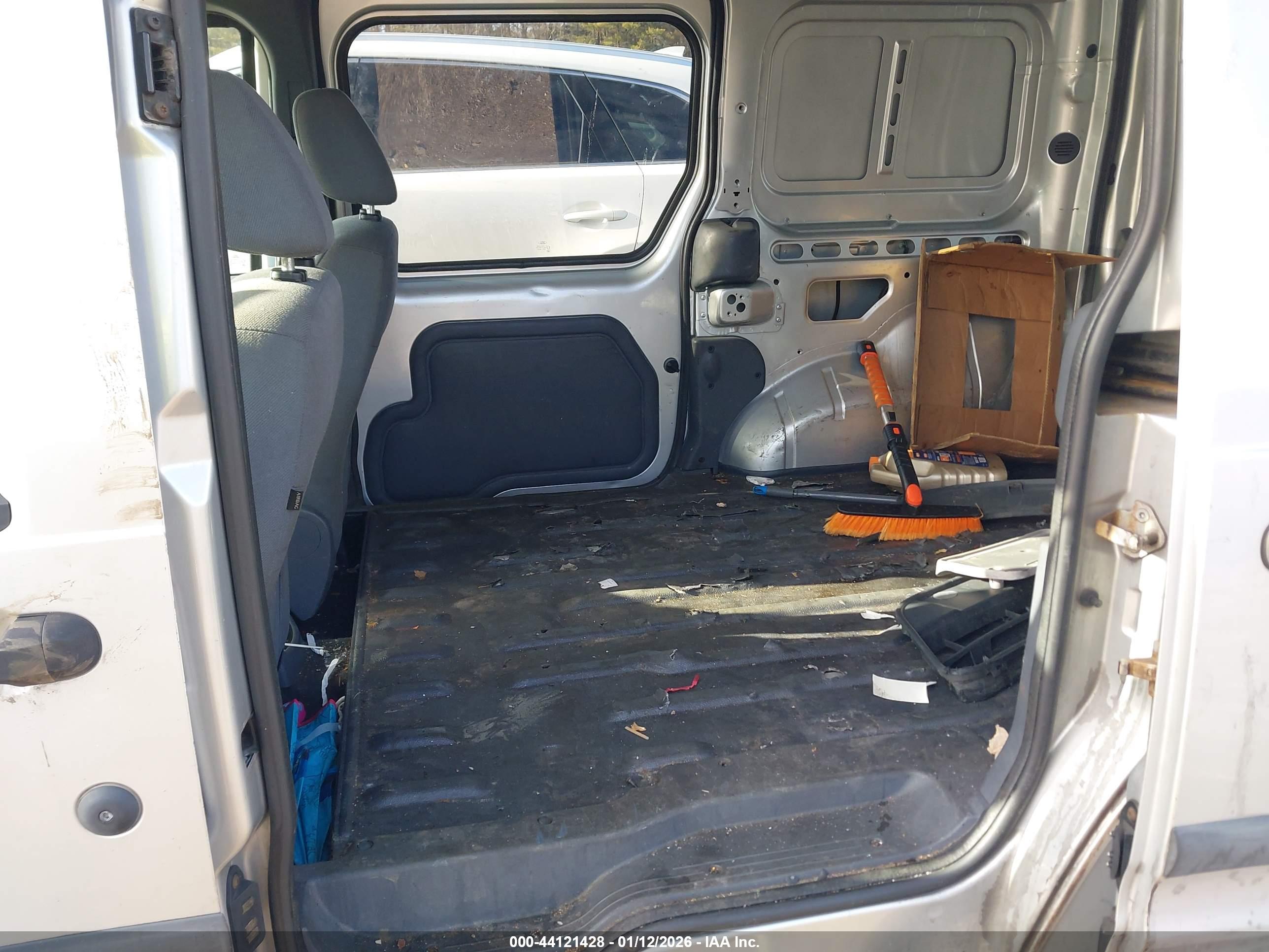FORD TRANSIT image 8