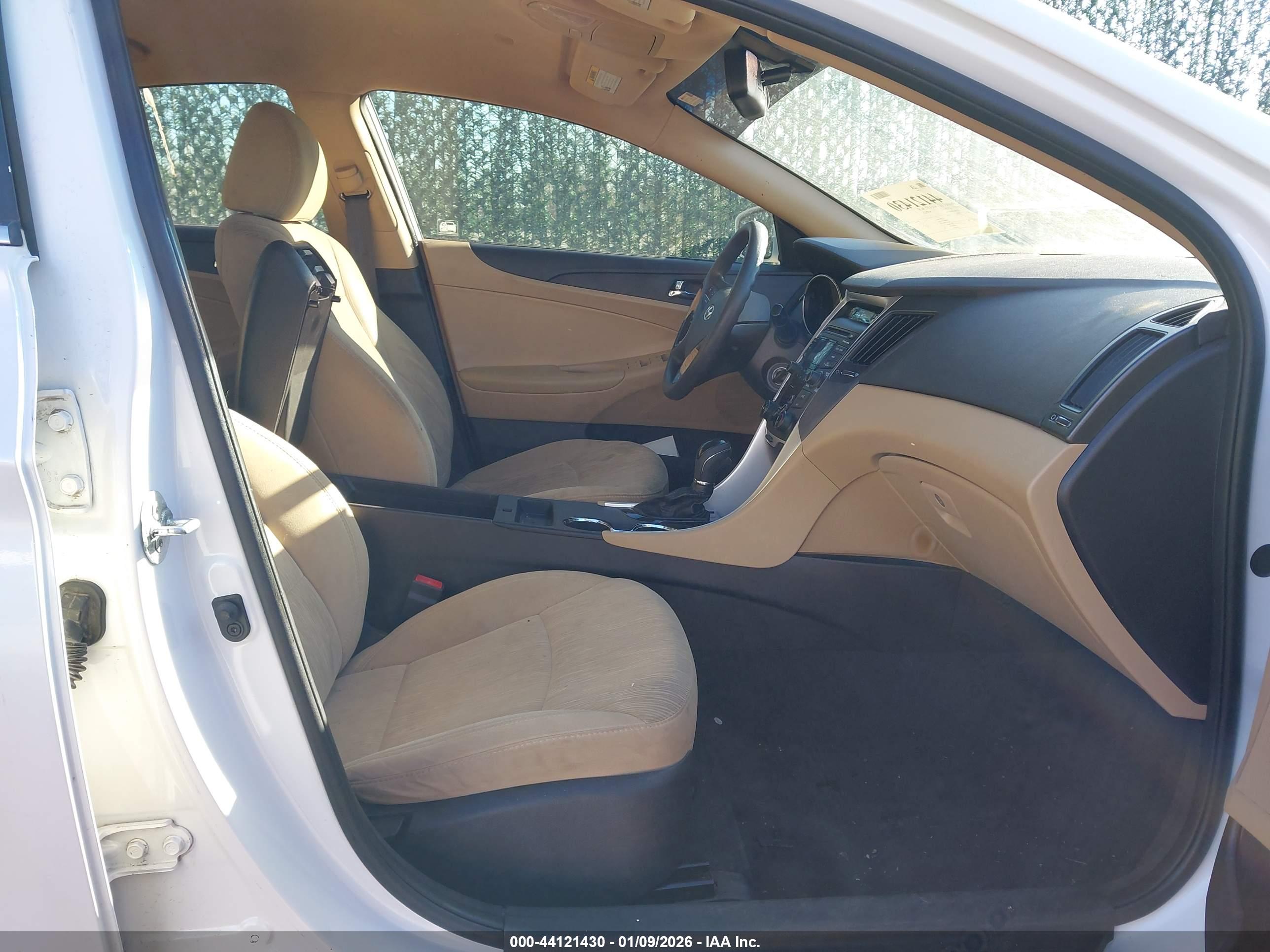 HYUNDAI SONATA image 5