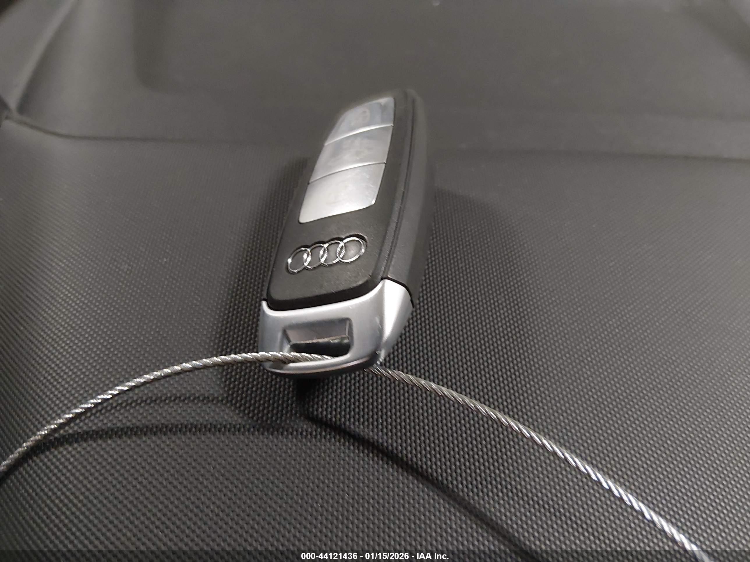 AUDI Q4 image 11