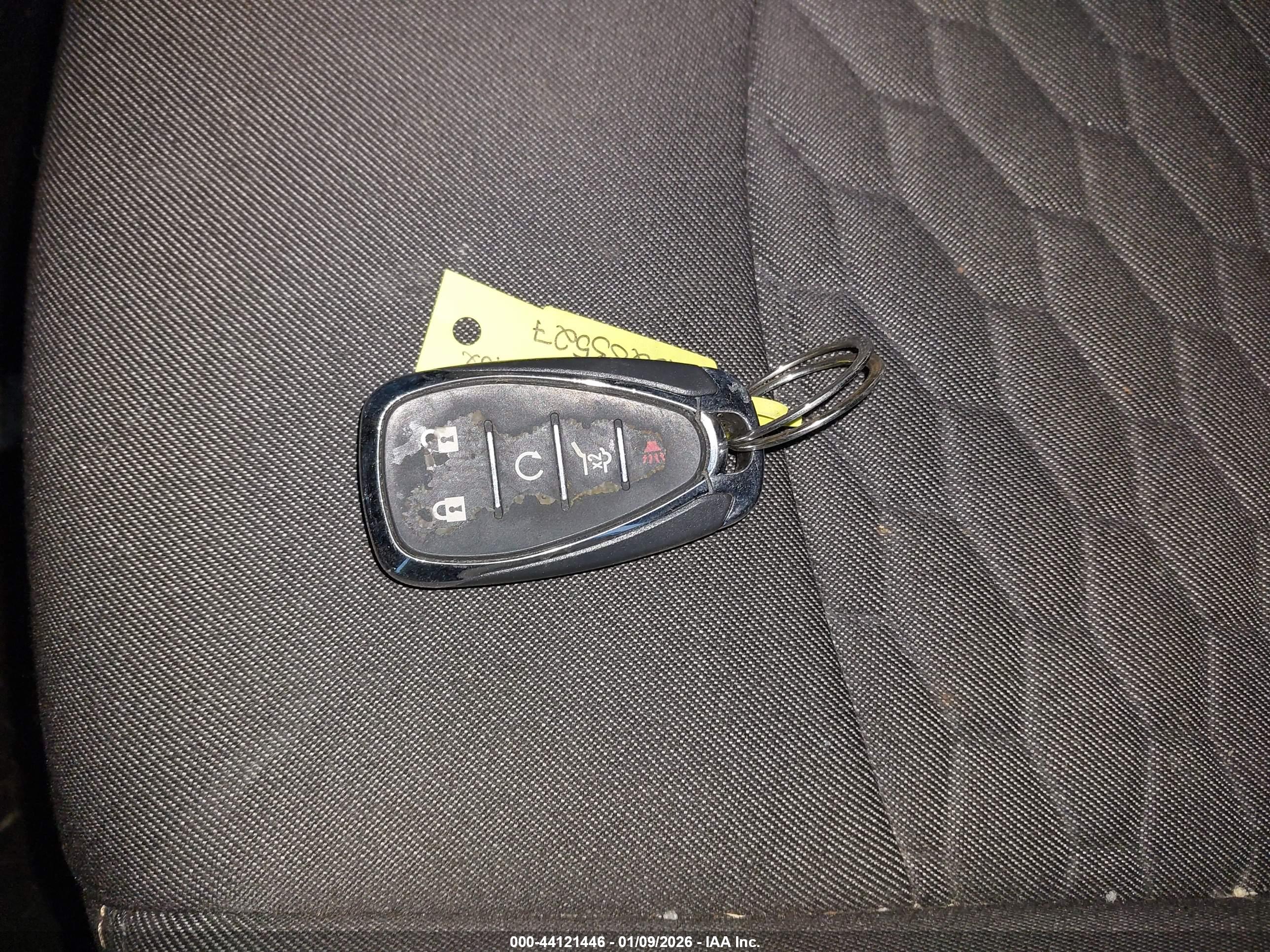 CHEVROLET EQUINOX image 11