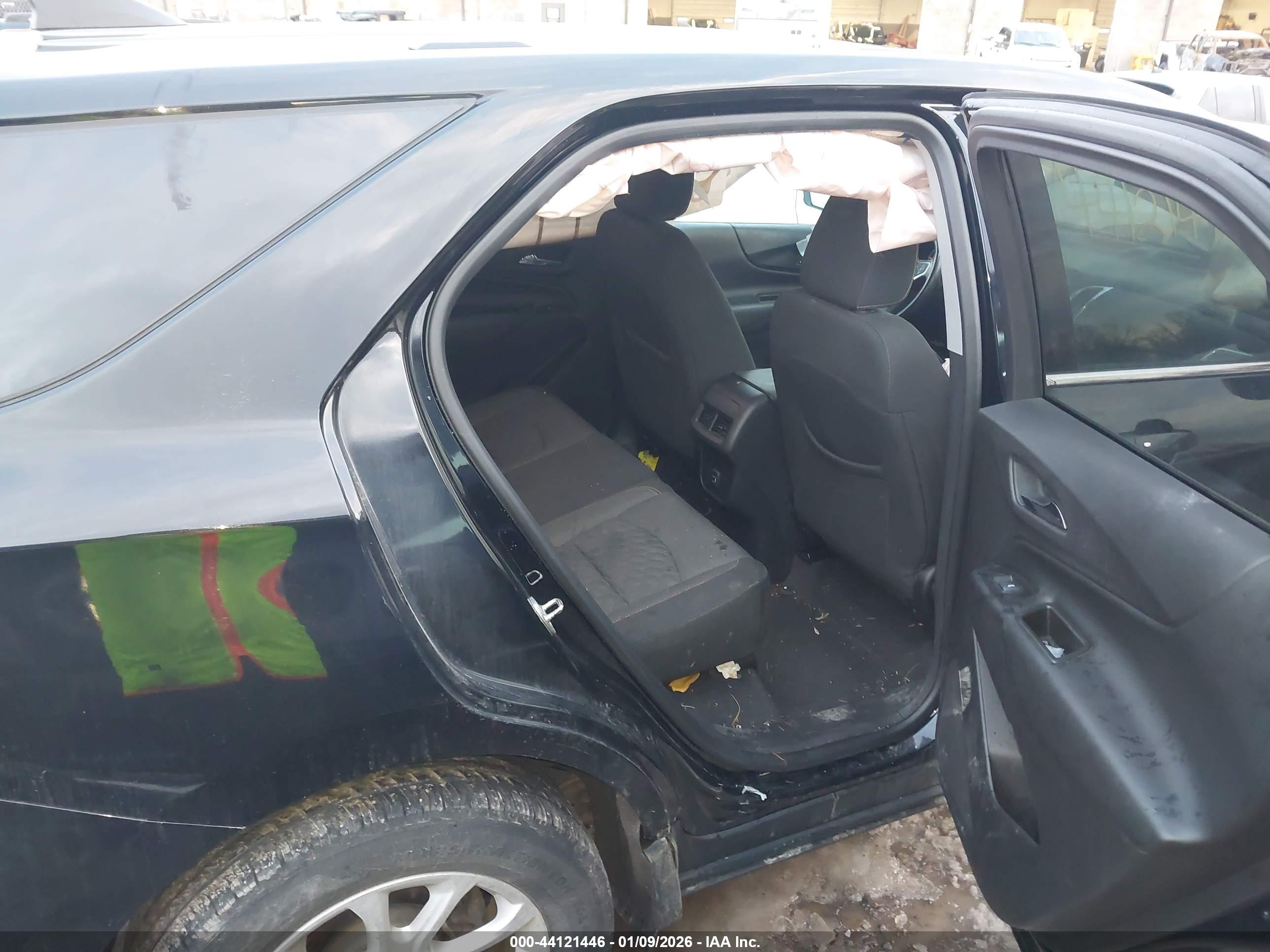 CHEVROLET EQUINOX image 8