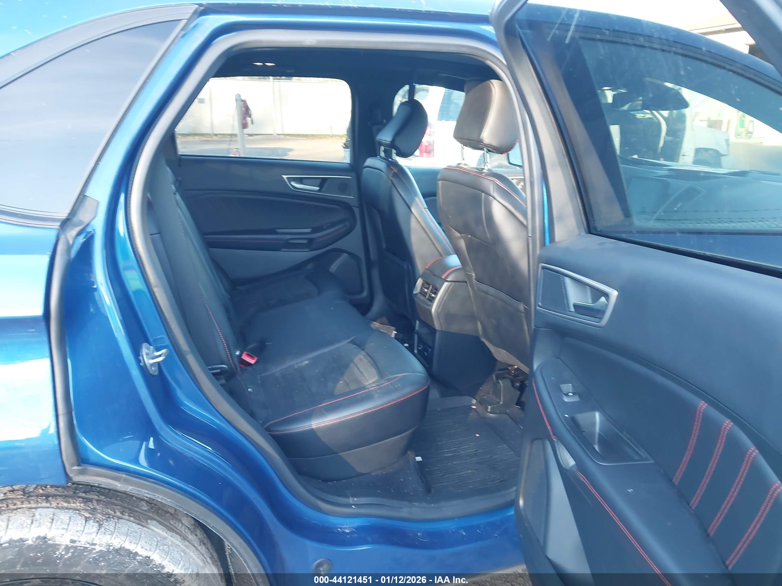 FORD EDGE image 8