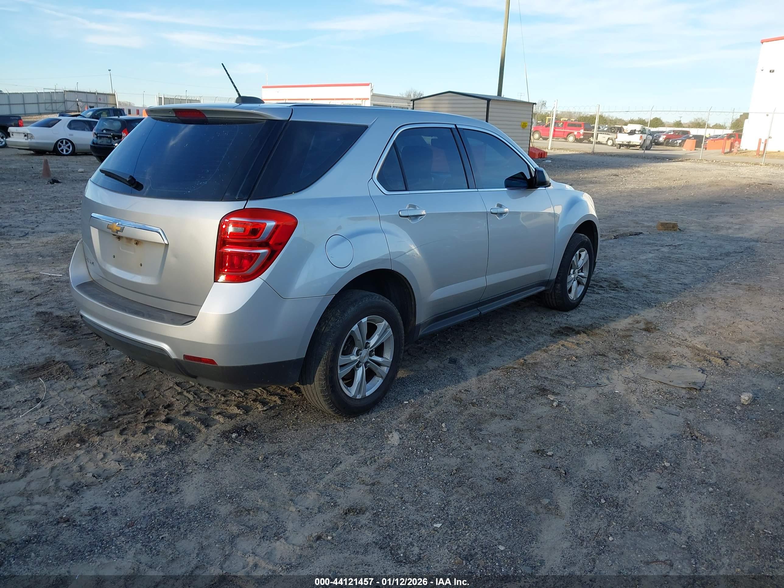 CHEVROLET EQUINOX image 4
