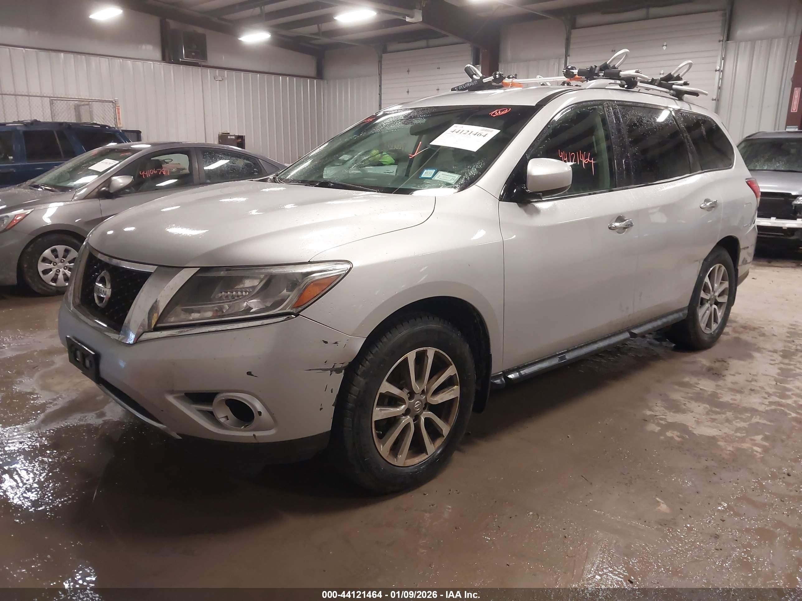 NISSAN PATHFINDER image 2