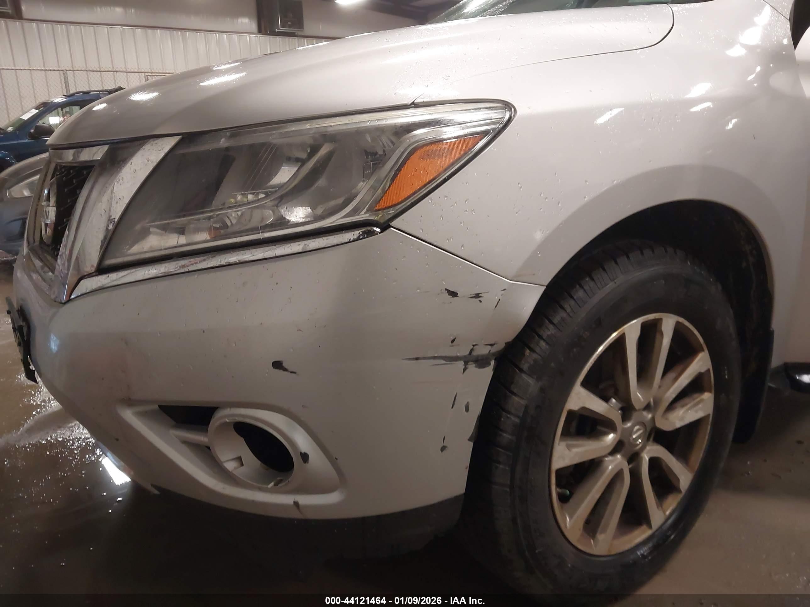 NISSAN PATHFINDER image 6
