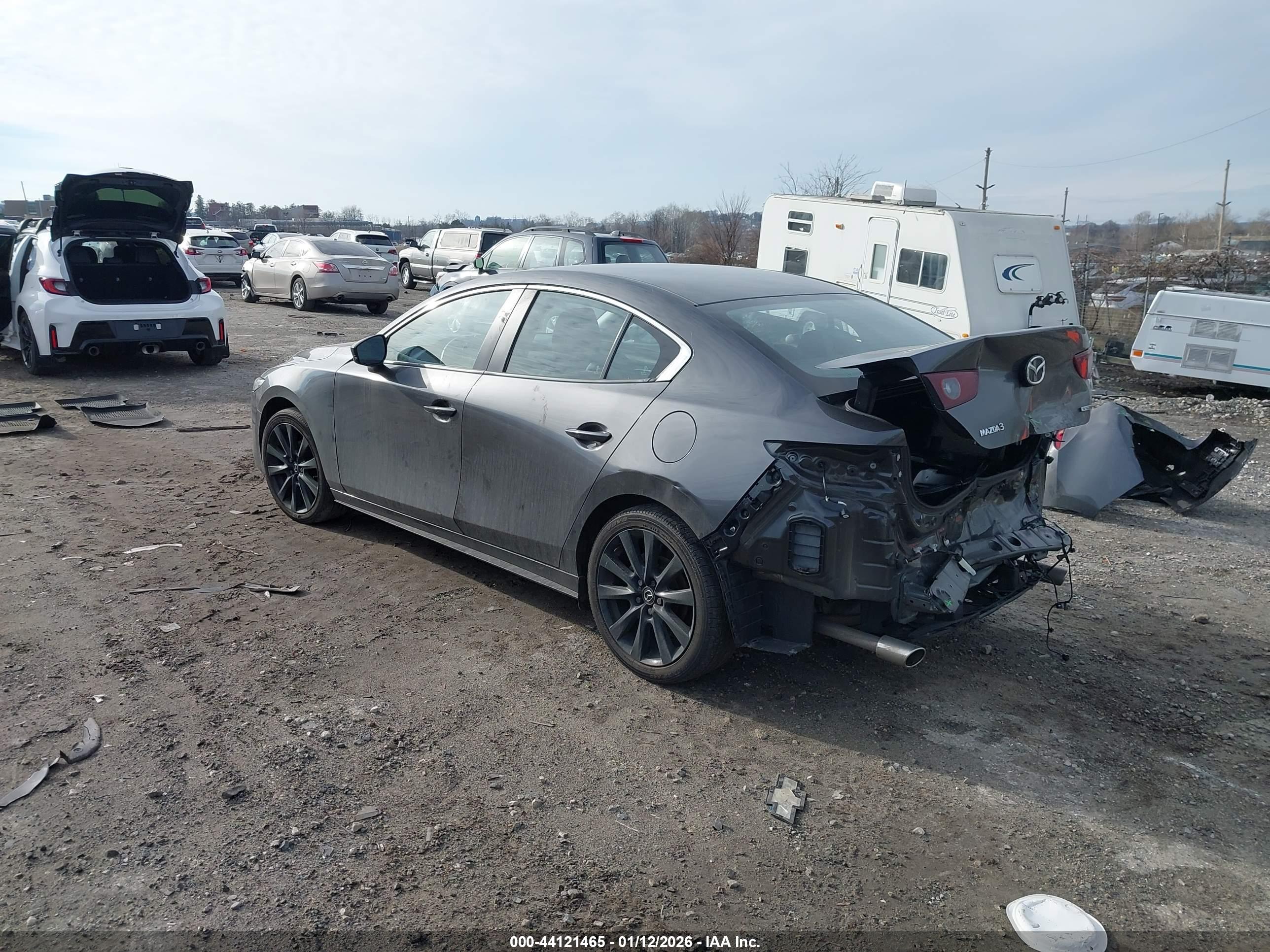 MAZDA MAZDA3 image 3