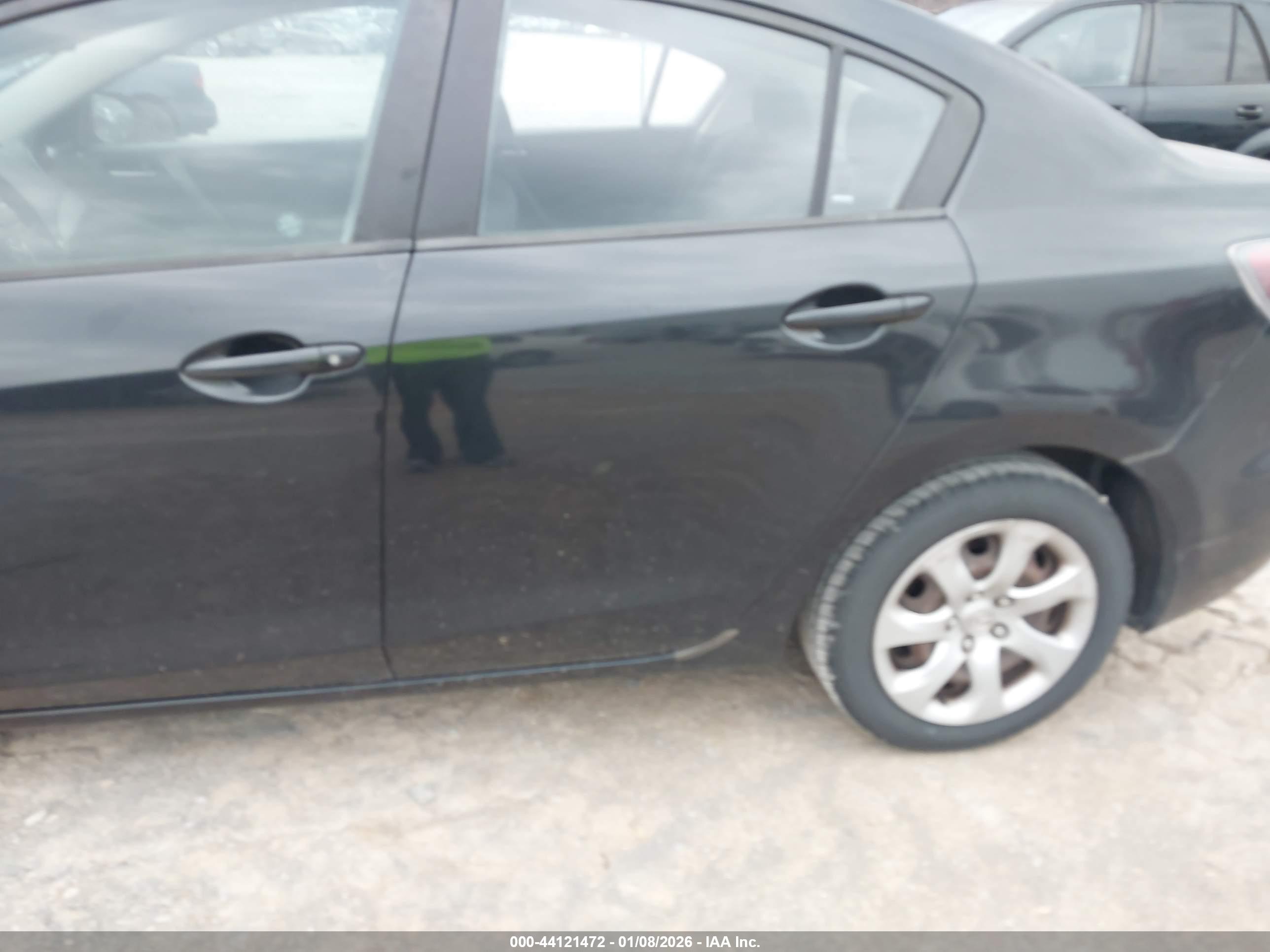MAZDA MAZDA3 image 6