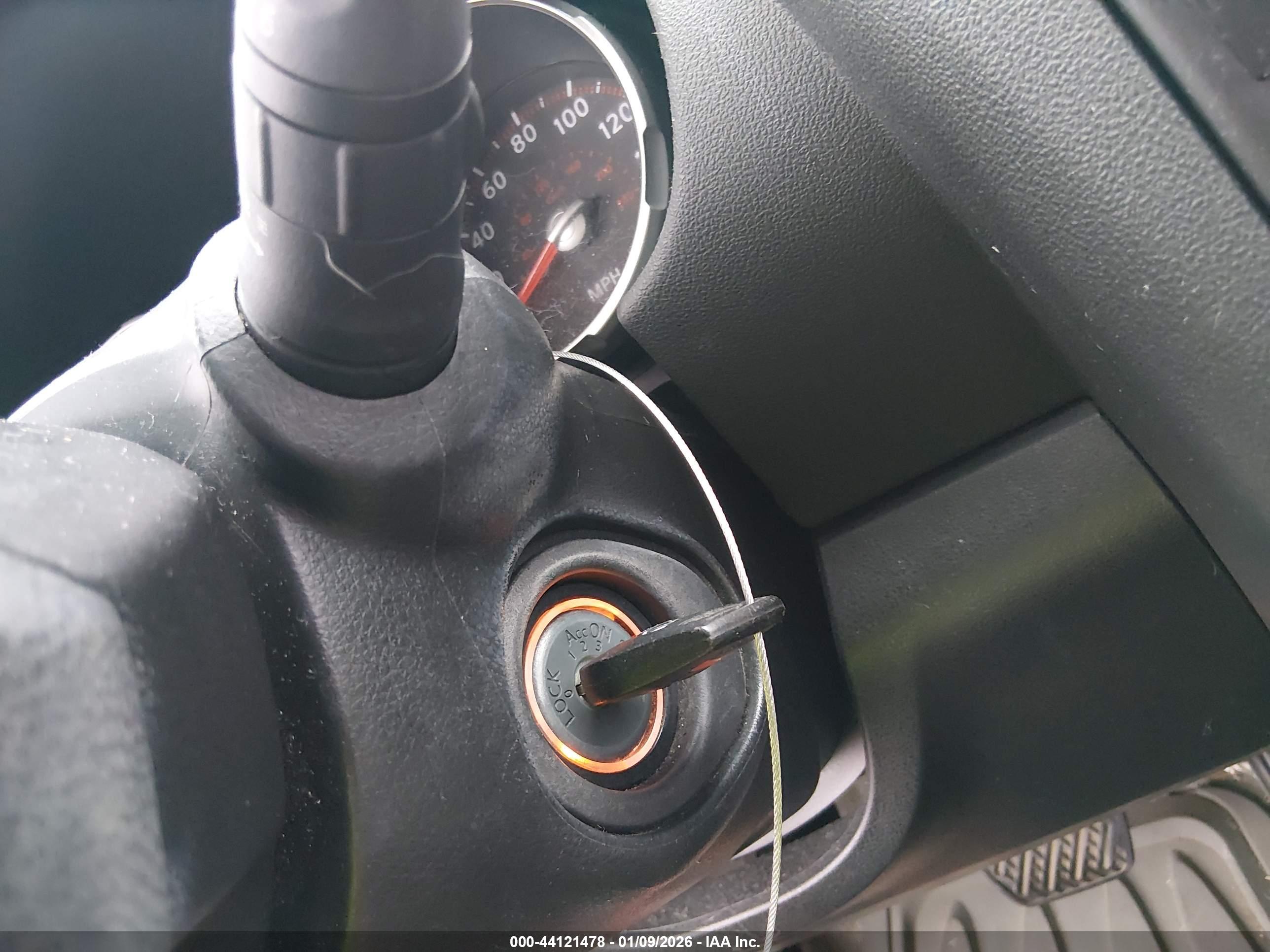 NISSAN ROGUE image 11