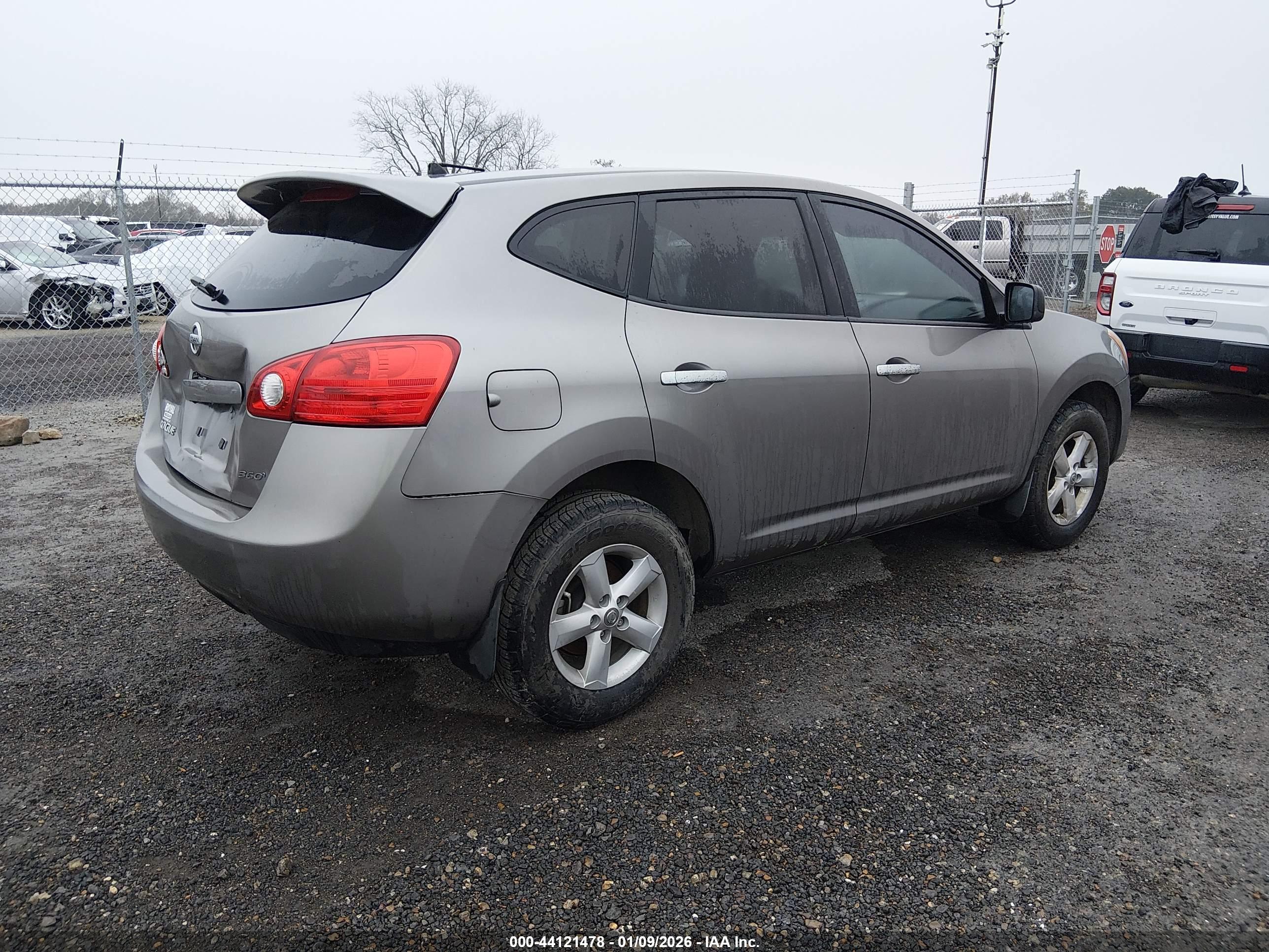 NISSAN ROGUE image 4